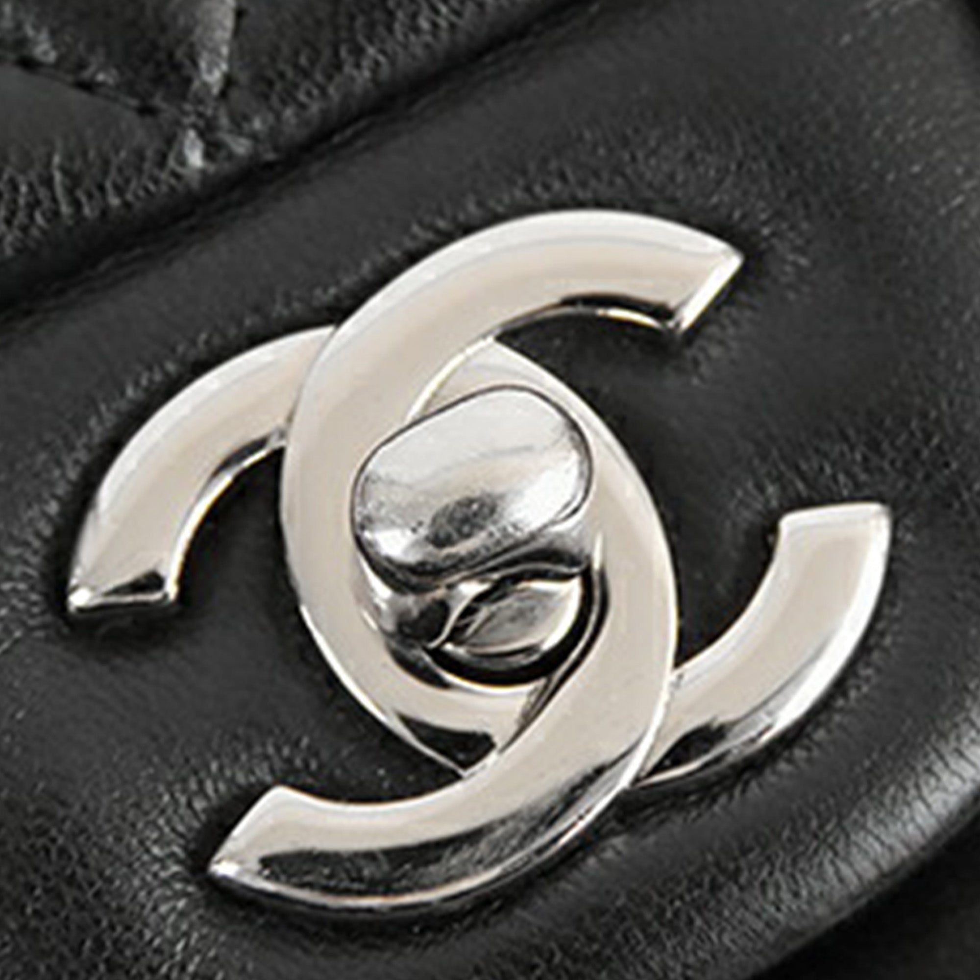 Chanel Medium Classic Lambskin Double Flap - image 10