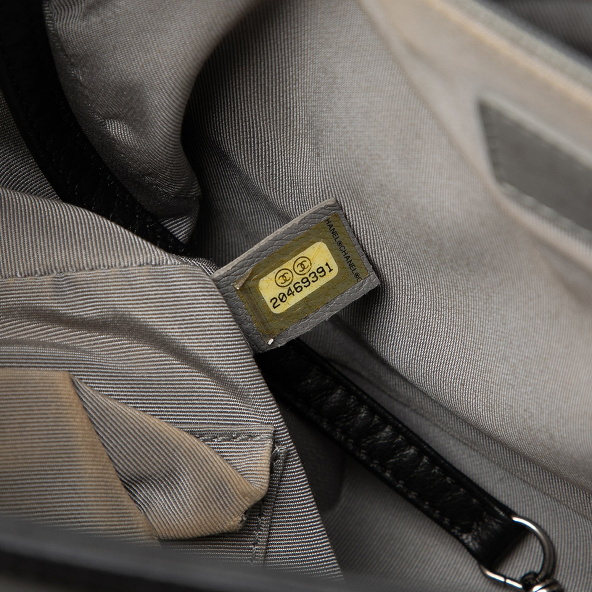 Chanel Large Quilted Lambskin Boy Flap - image 6