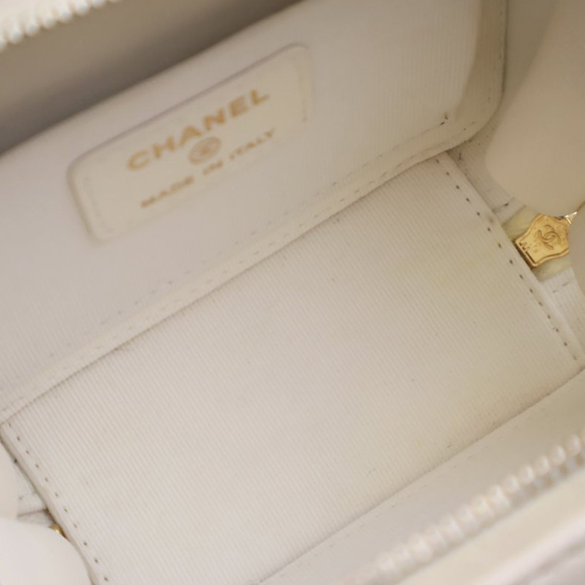 Chanel Mini Quilted Lambskin CC Vanity Case - image 5