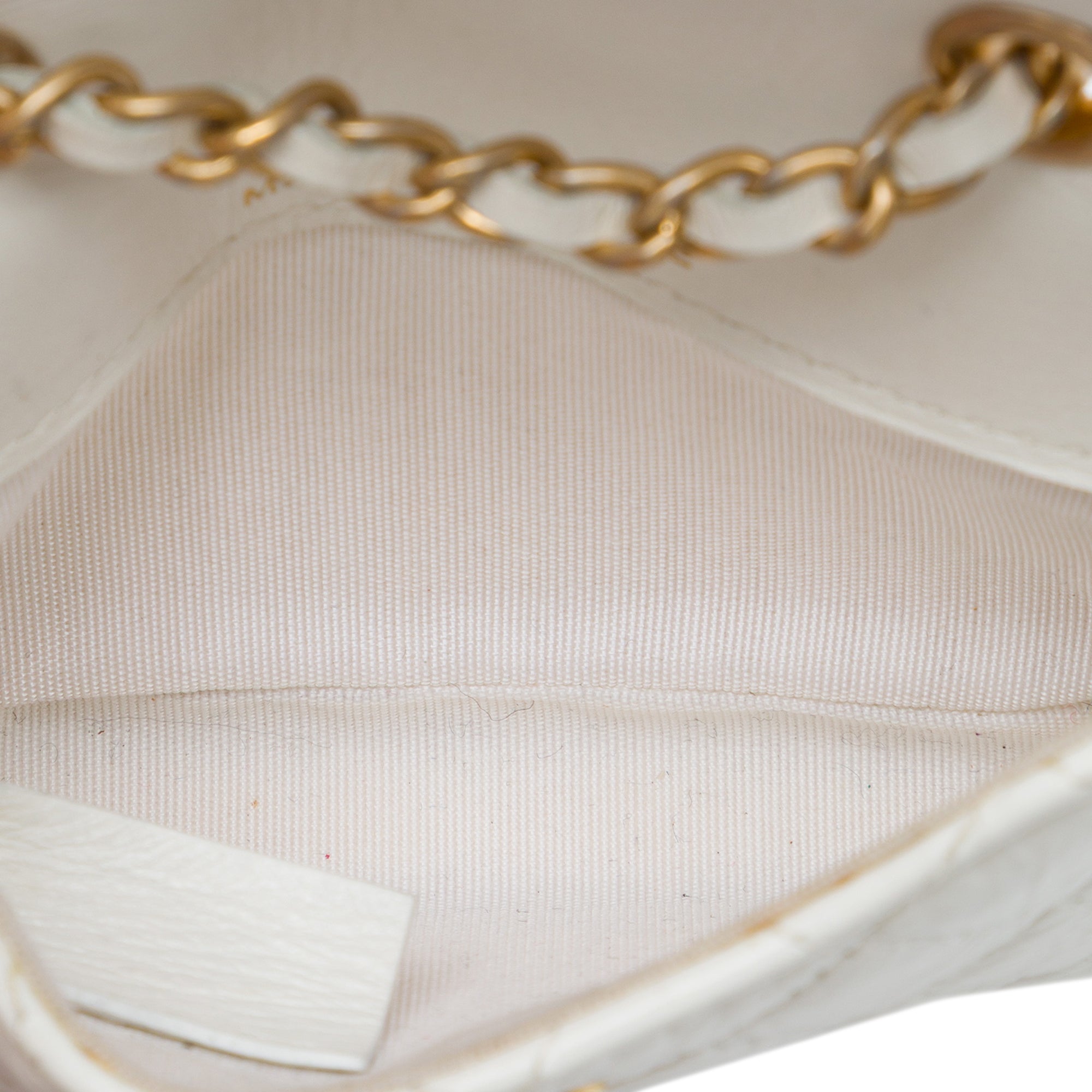 Chanel CC Quilted Shiny Aged Calfskin Waist Bag - image 4