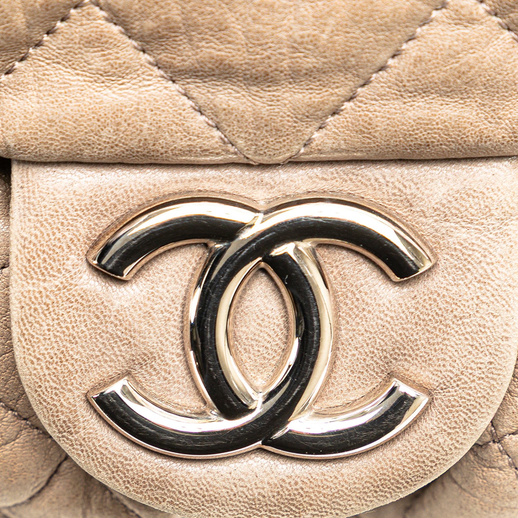 Chanel Large Washed Lambskin Chain Around Flap - image 8