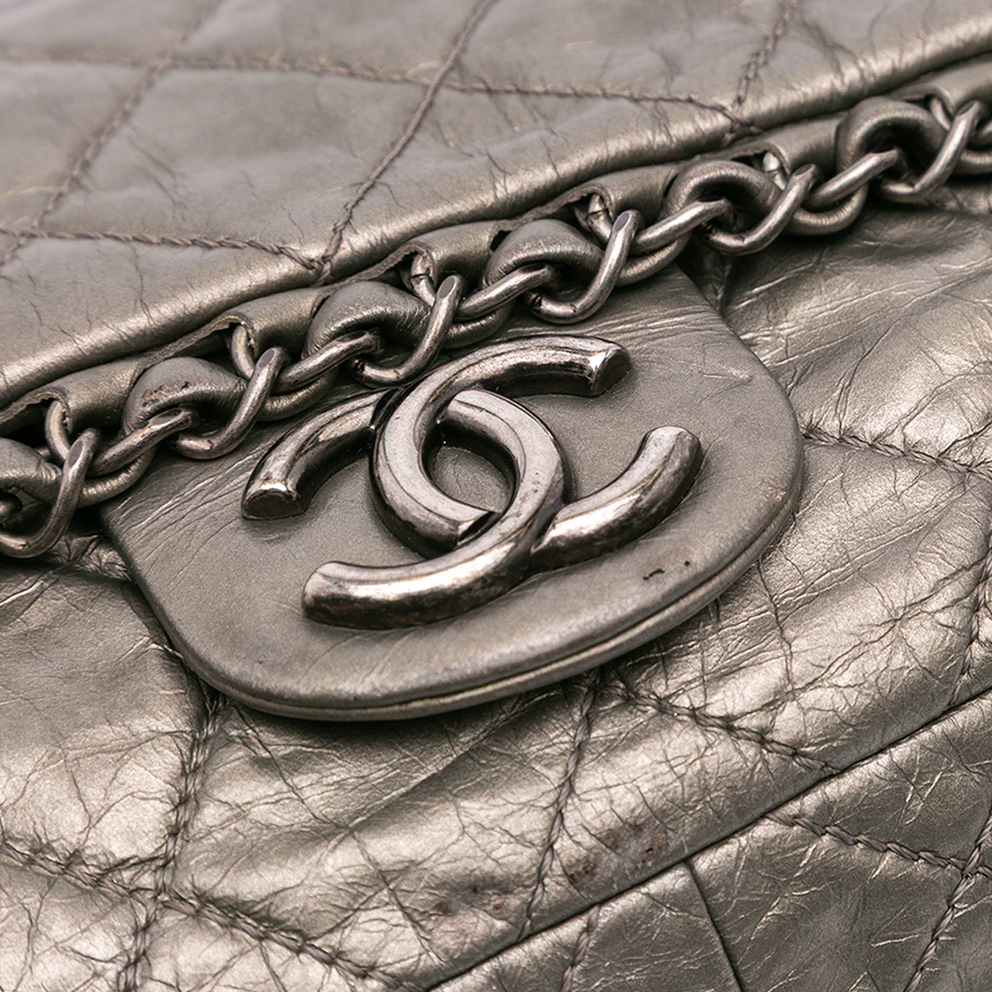 Chanel Medium Quilted Metallic Aged Calfskin Chain Me Flap - image 8