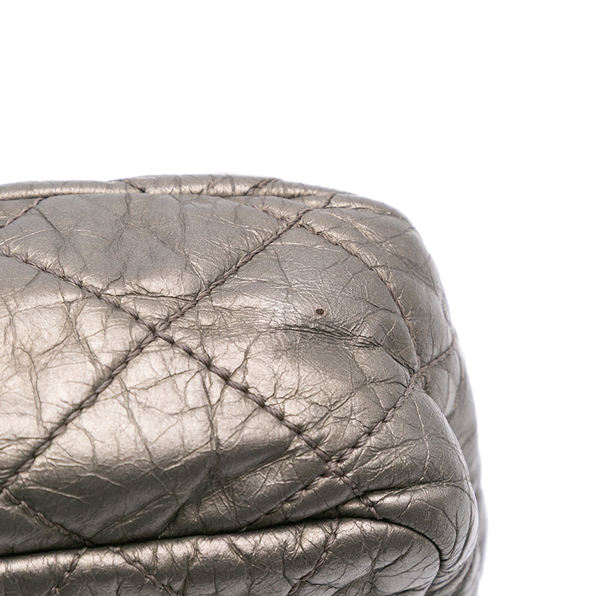 Chanel Medium Quilted Metallic Aged Calfskin Chain Me Flap - image 9