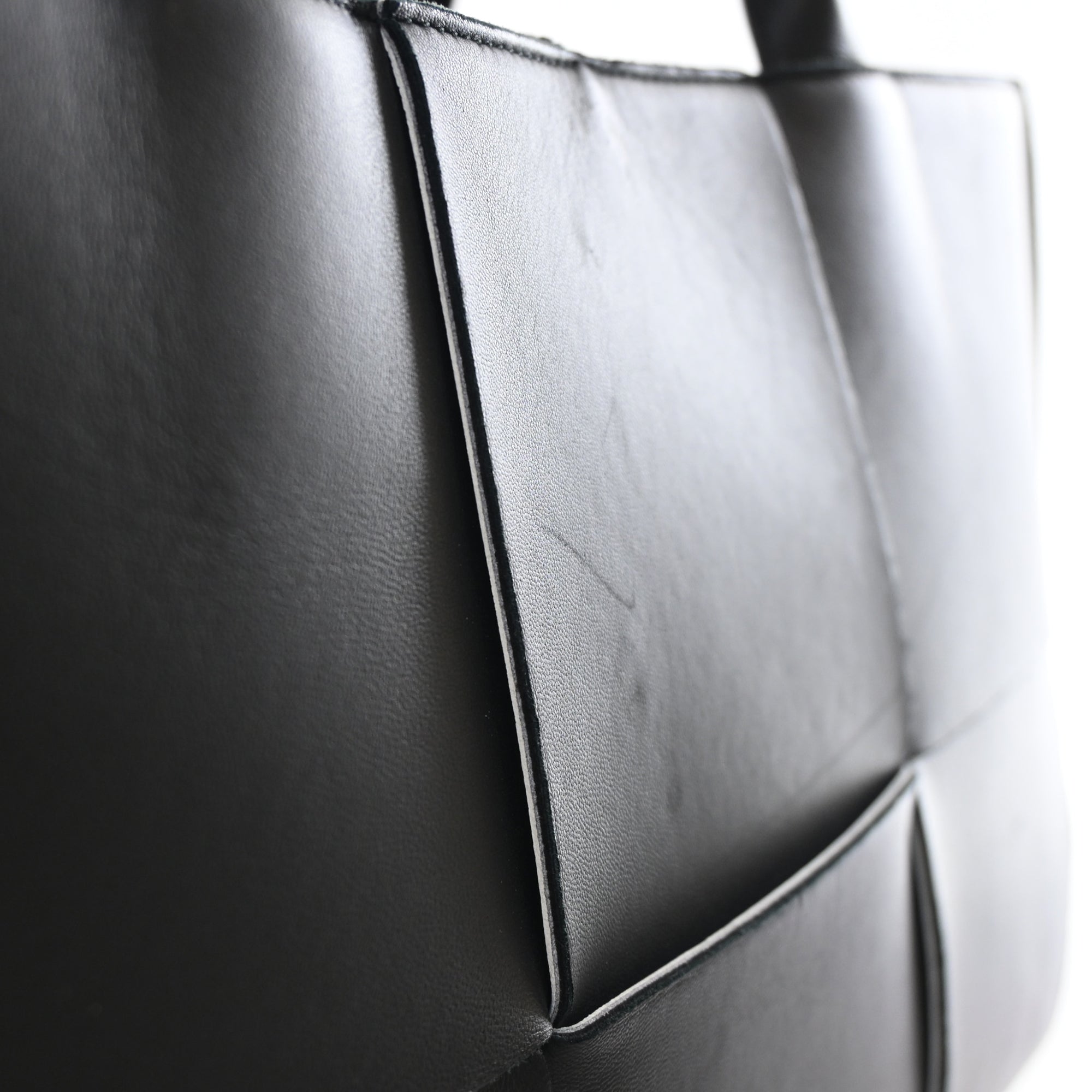 Bottega Veneta Medium Nappa Maxi Intrecciato Arco Tote - image 10