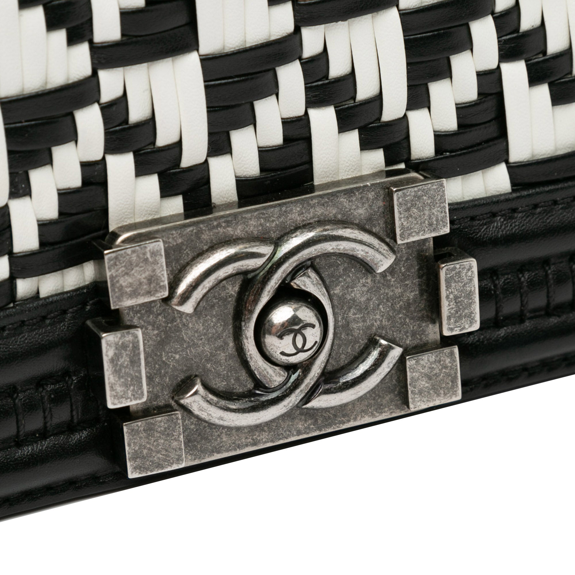 Chanel Old Medium Bicolor Woven Calfskin Boy Flap - image 8
