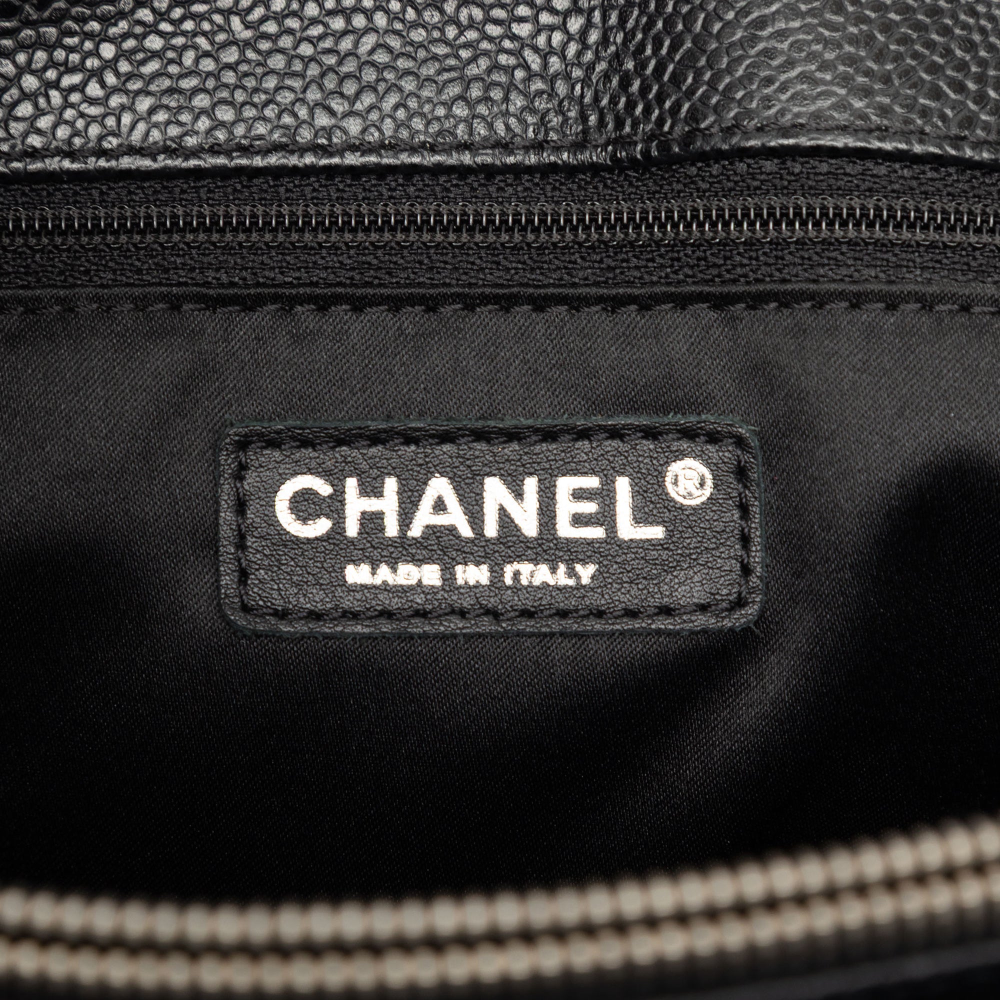 Chanel Caviar Grand Shopping Tote - image 5