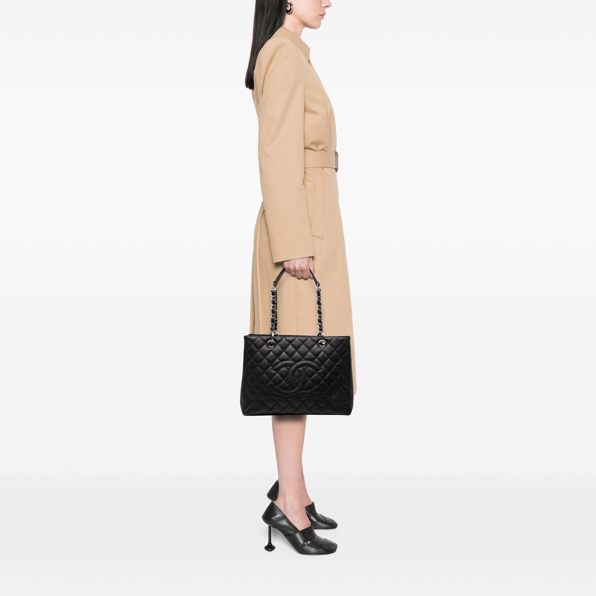 Chanel Caviar Grand Shopping Tote - image 7