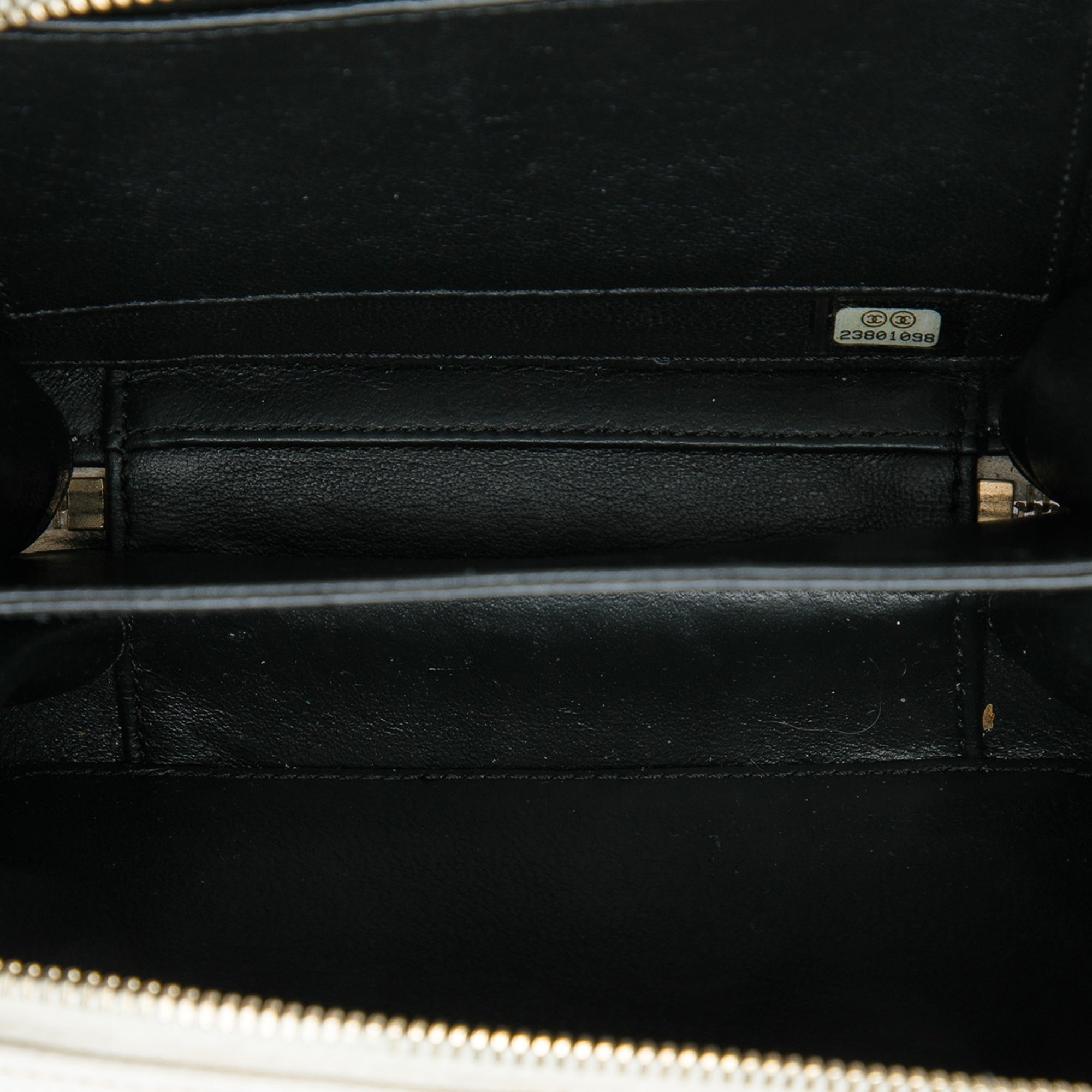 Chanel Small Caviar CC Filigree Vanity Case - image 4