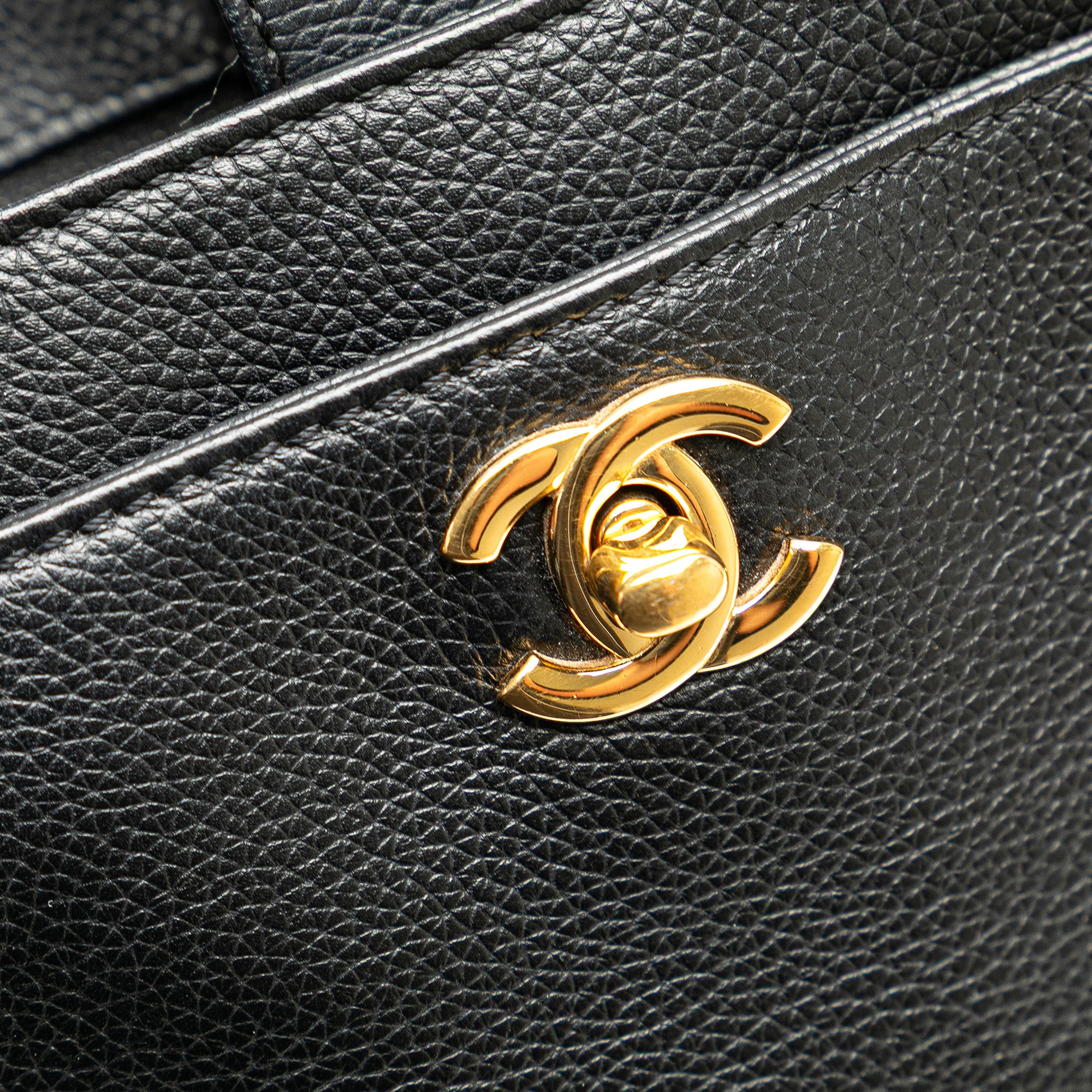 Chanel Medium Calfskin Executive Cerf Tote - image 9