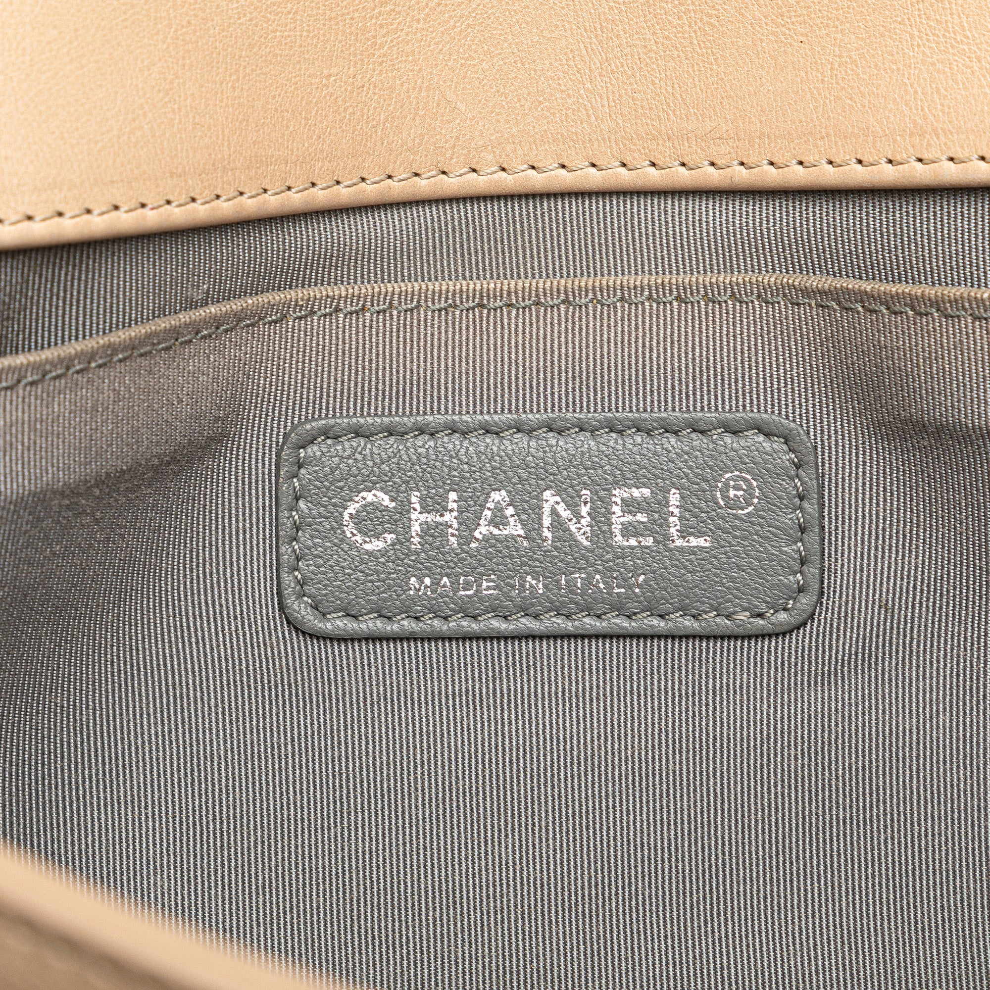 Chanel Old Medium Aged Calfskin Double Stitch Boy Flap - image 5
