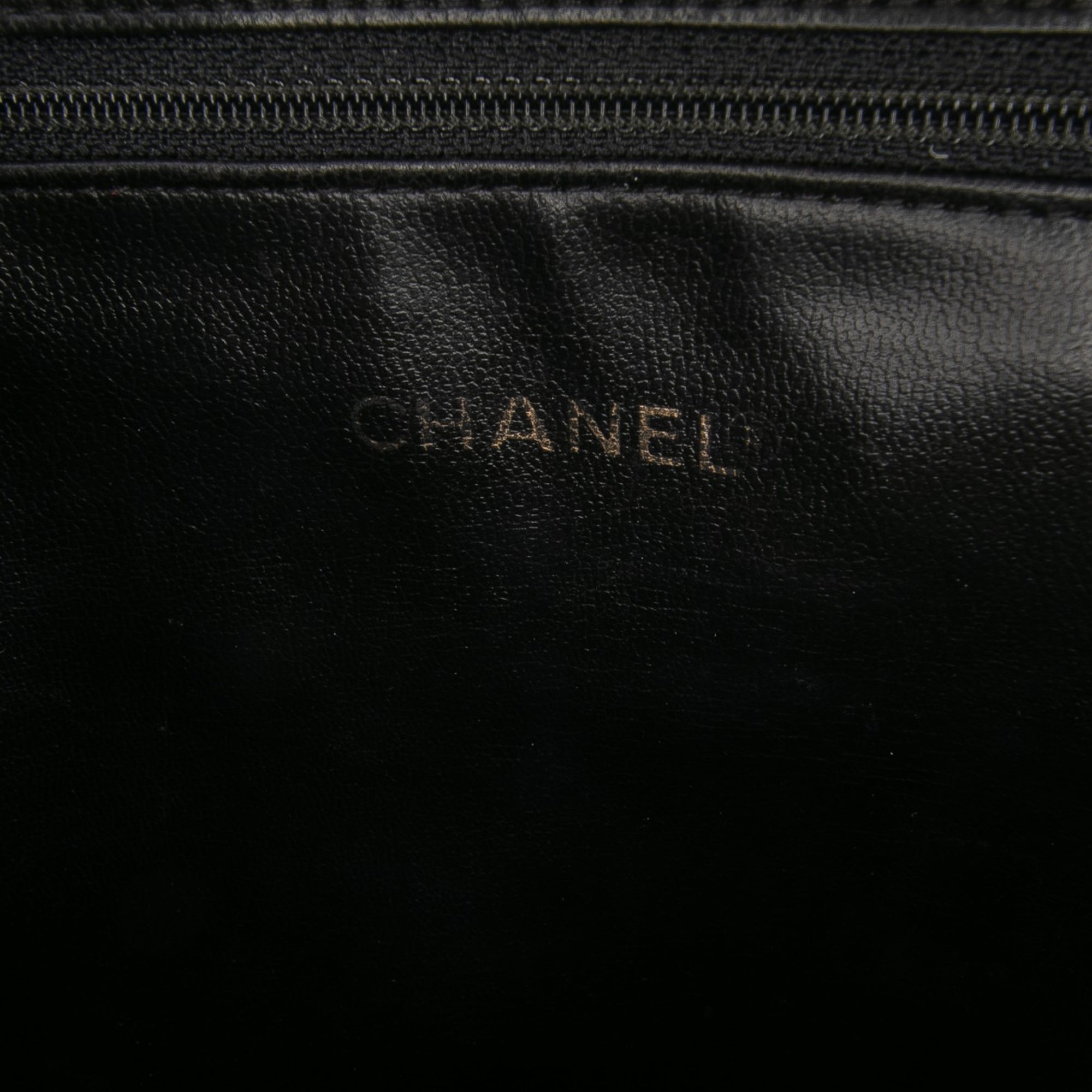 Chanel Caviar Front Pocket Chain Tote - image 5