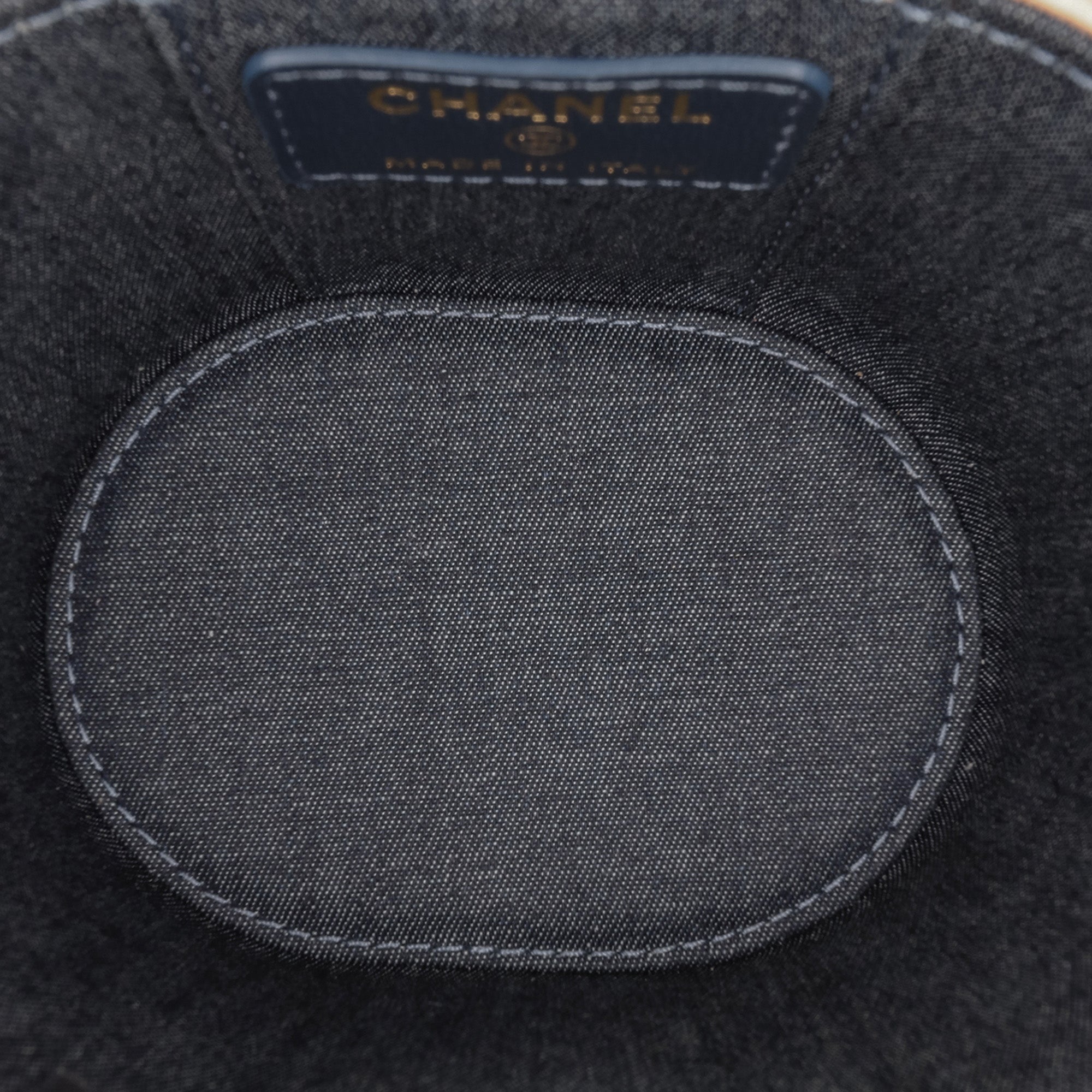 Chanel Mini Lambskin Elegant Chain Vanity Case - image 4