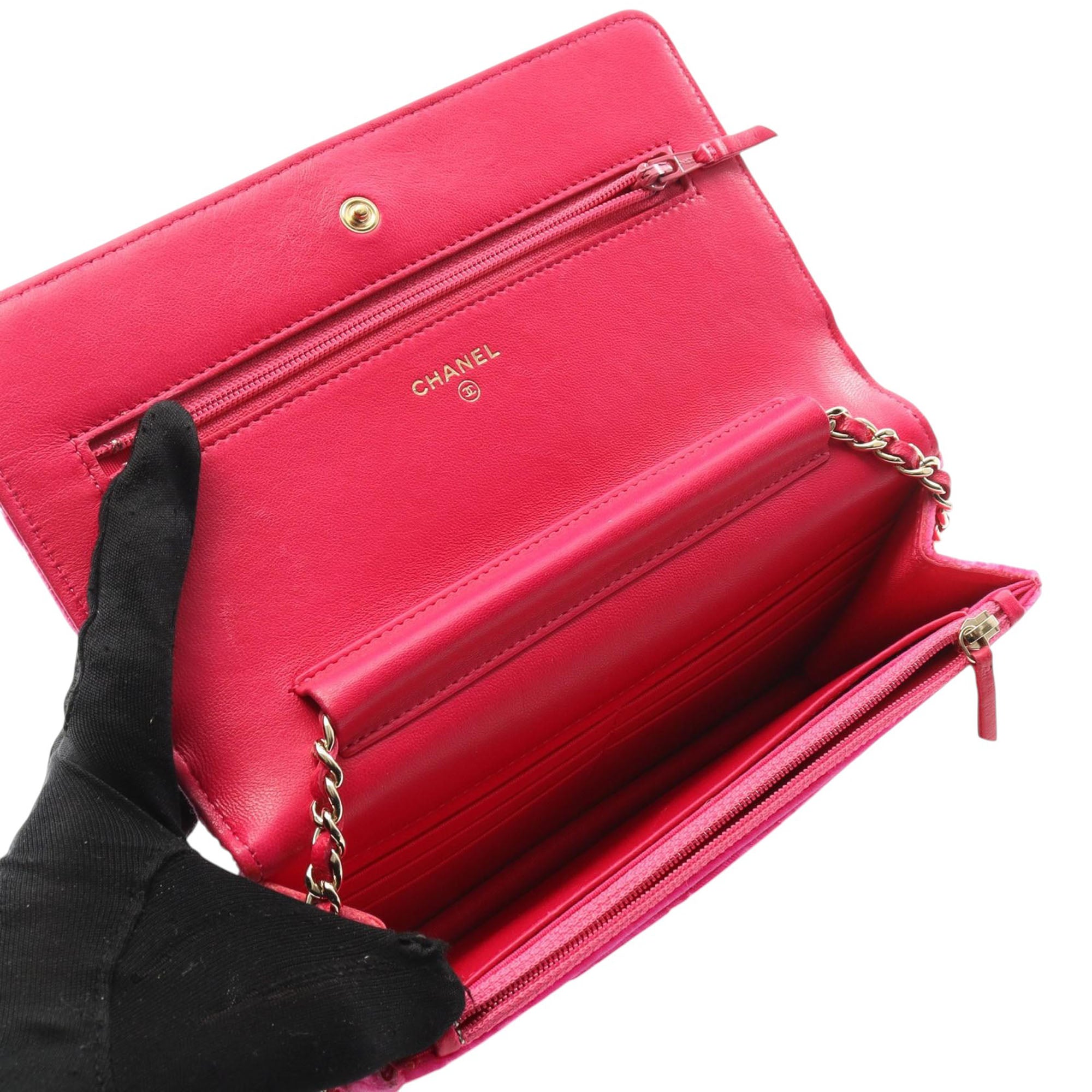 Chanel CC Quilted Velvet Wallet on Chain - image 3