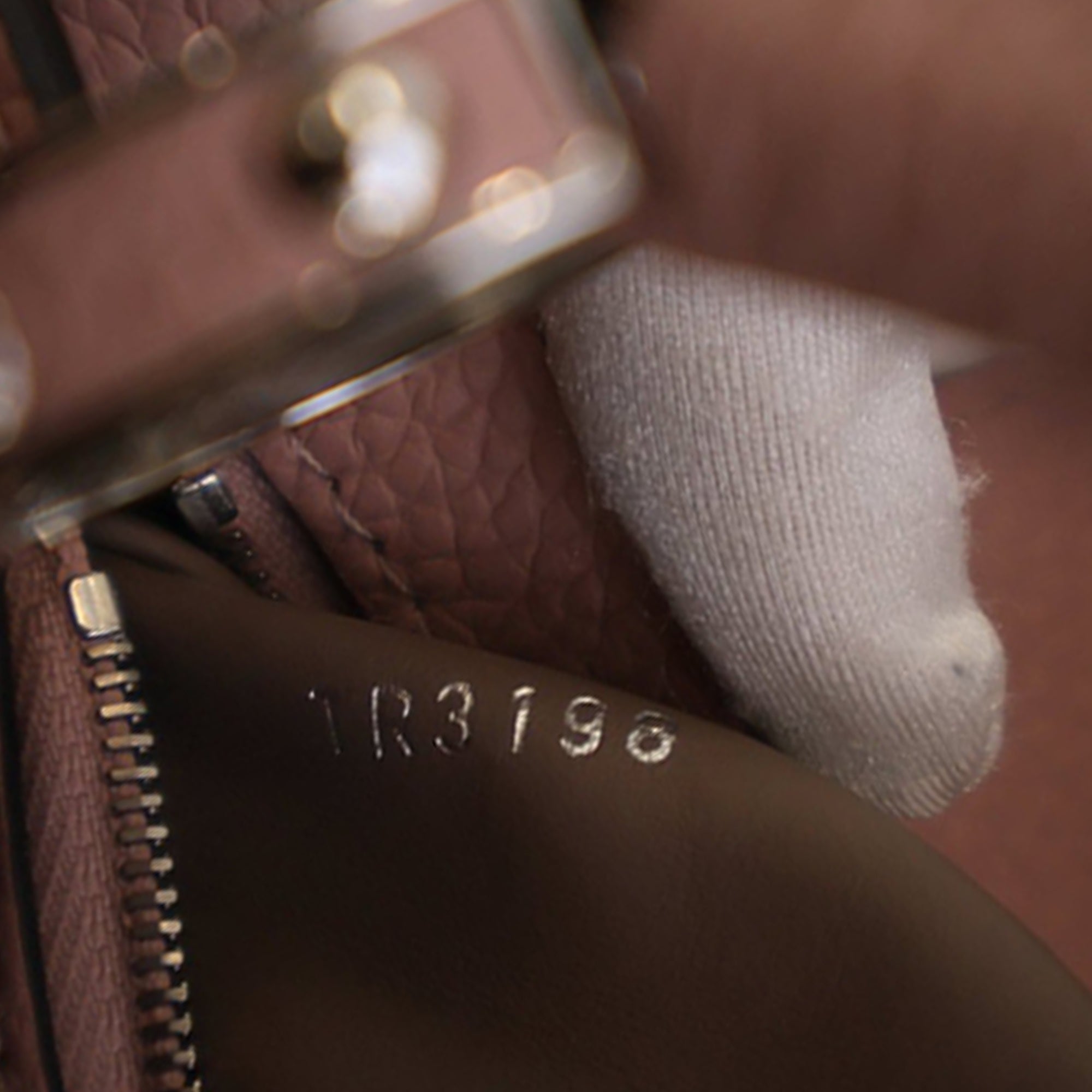Louis Vuitton Taurillon Capucines BB - image 8