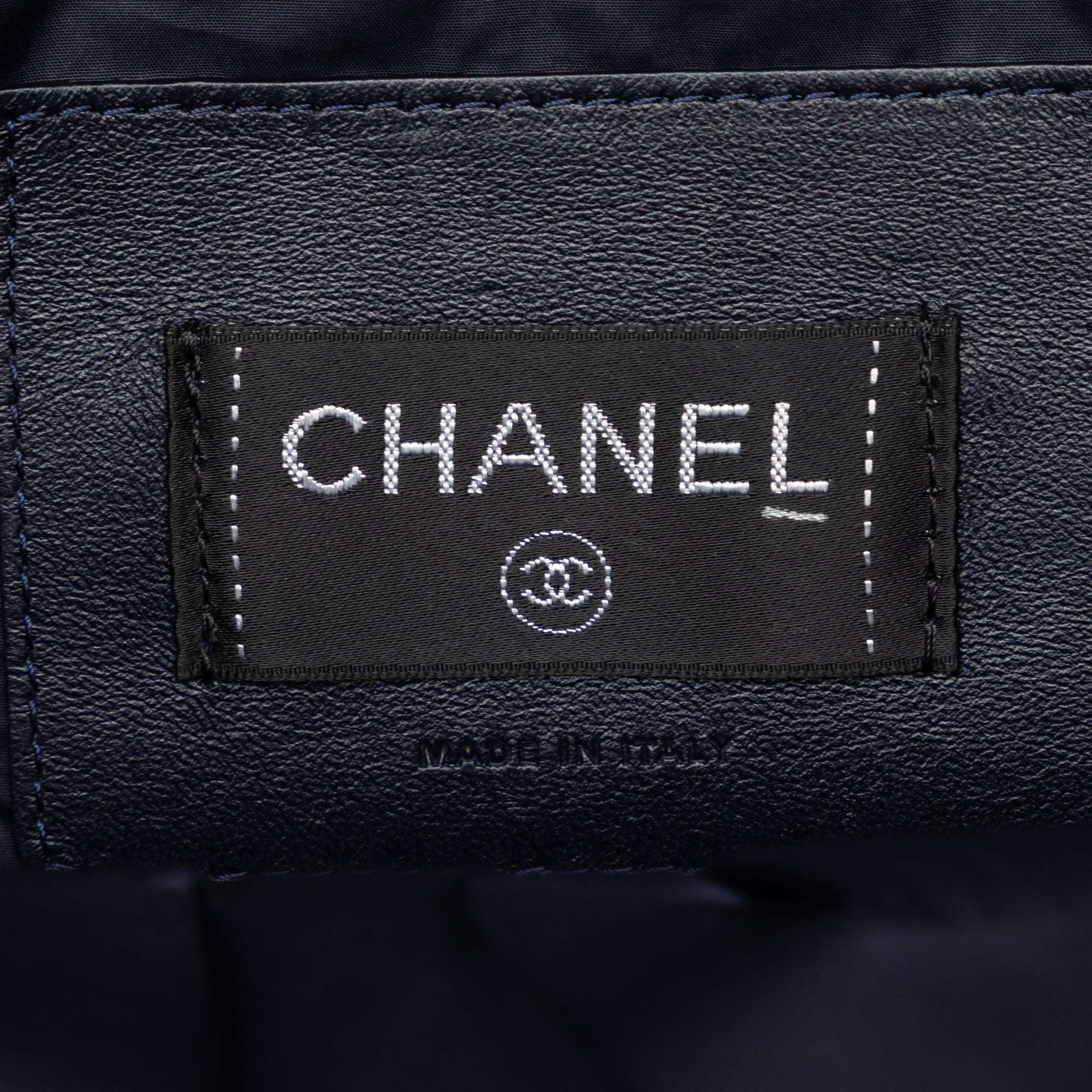 Chanel Doudoune Crossbody Bag - image 6