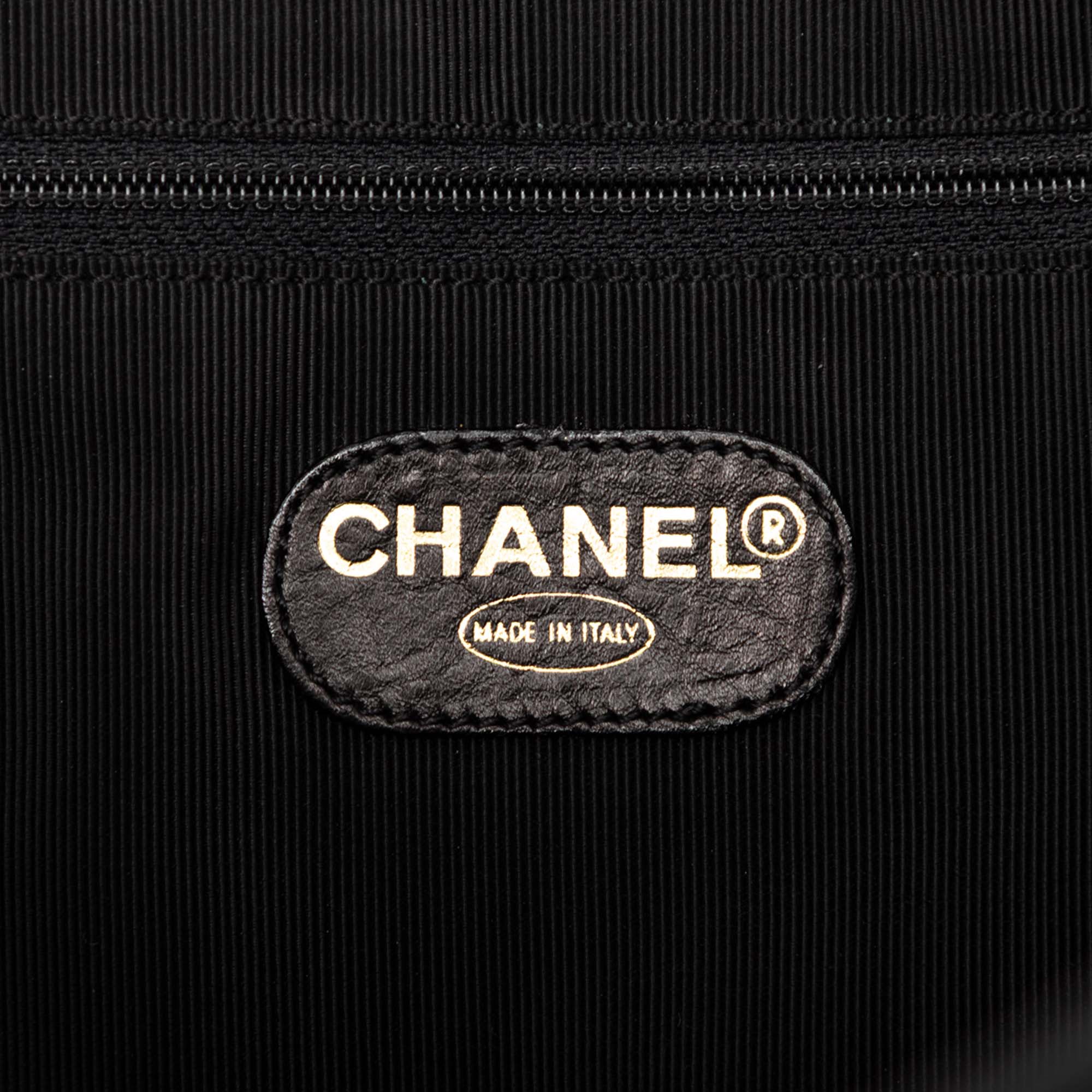 Chanel CC Caviar Tote - image 5