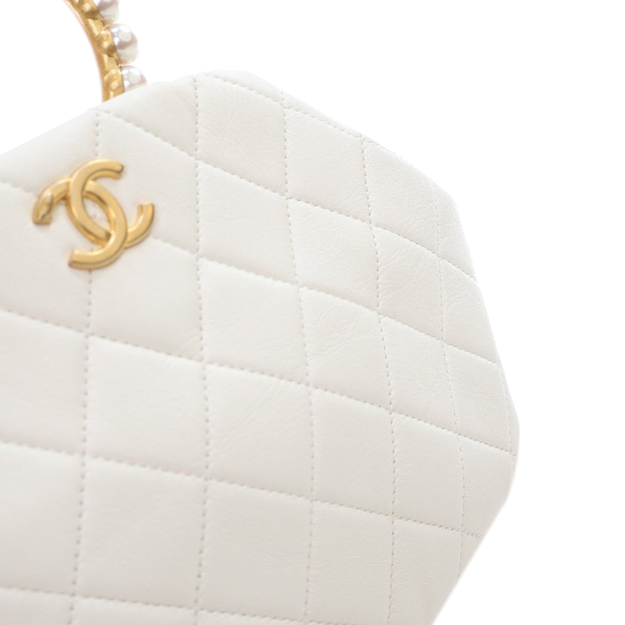 Chanel Quilted Lambskin Pearl Crown Handle Clutch Bag - image 8