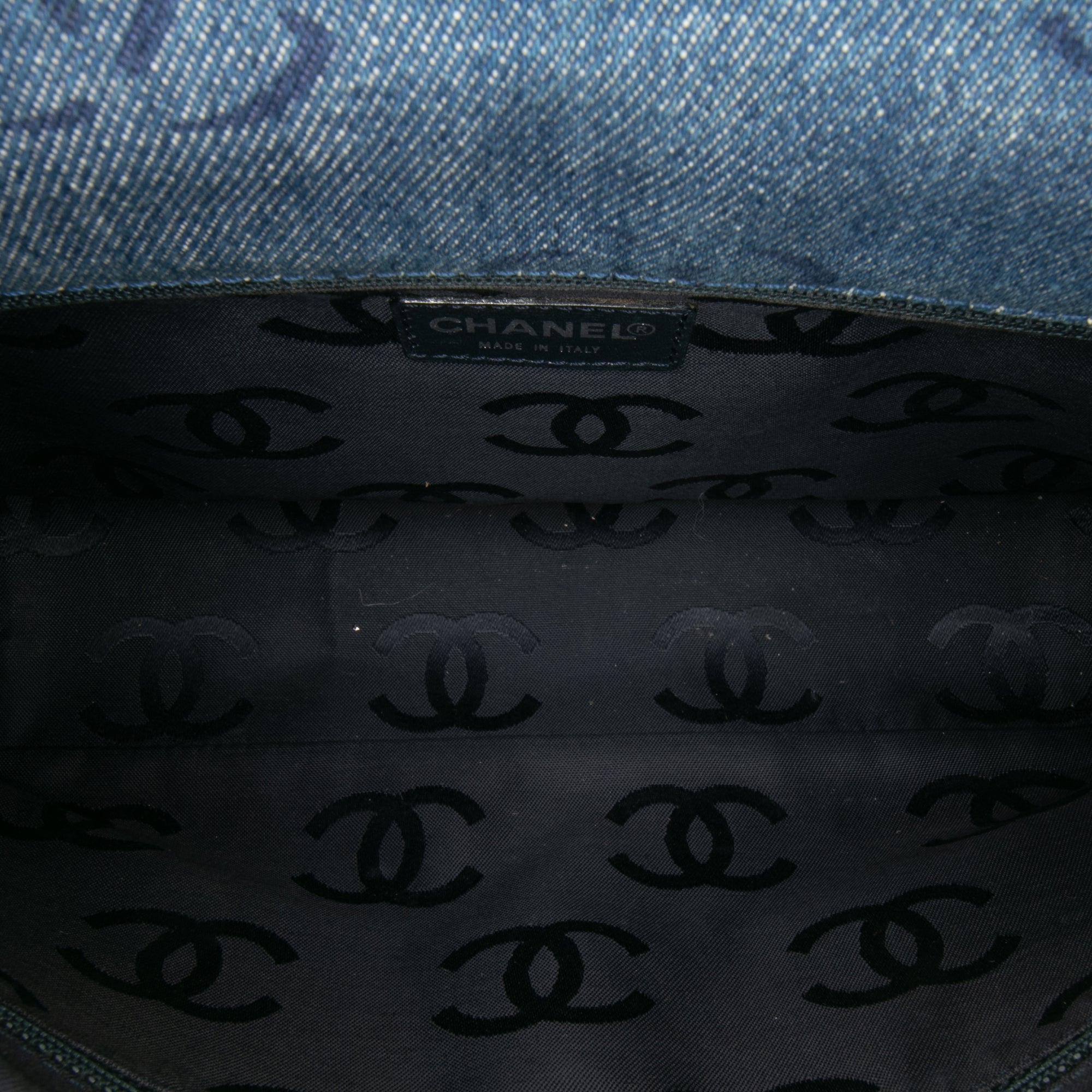 Chanel CC Printed Denim Single Flap - image 4
