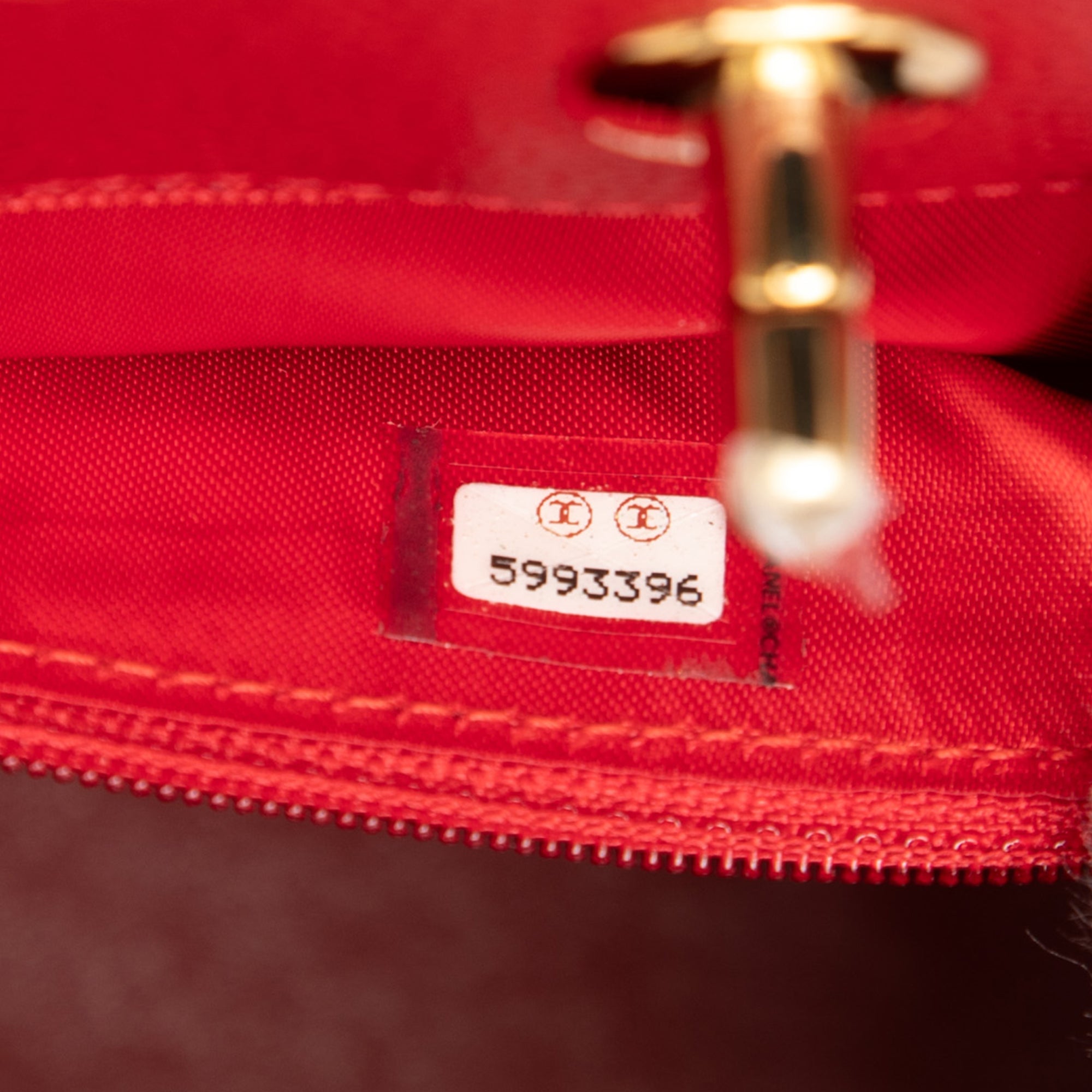 Chanel CC Caviar Turn Lock Chain Tote - image 6