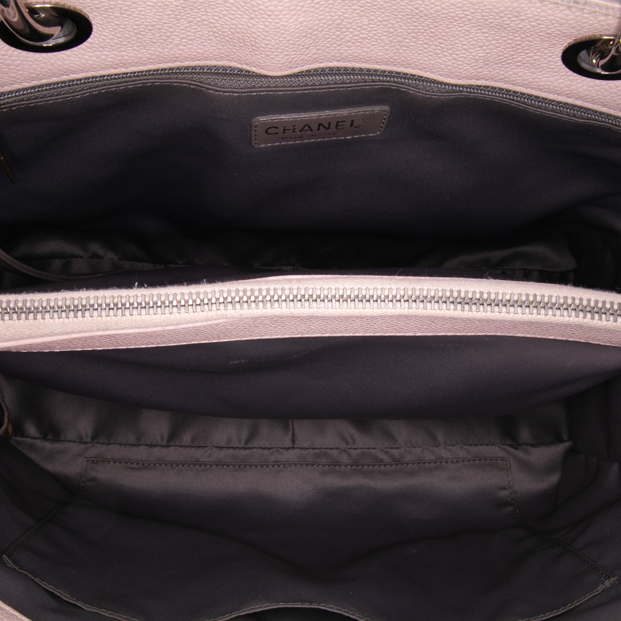 Chanel Caviar Grand Shopping Tote - image 4
