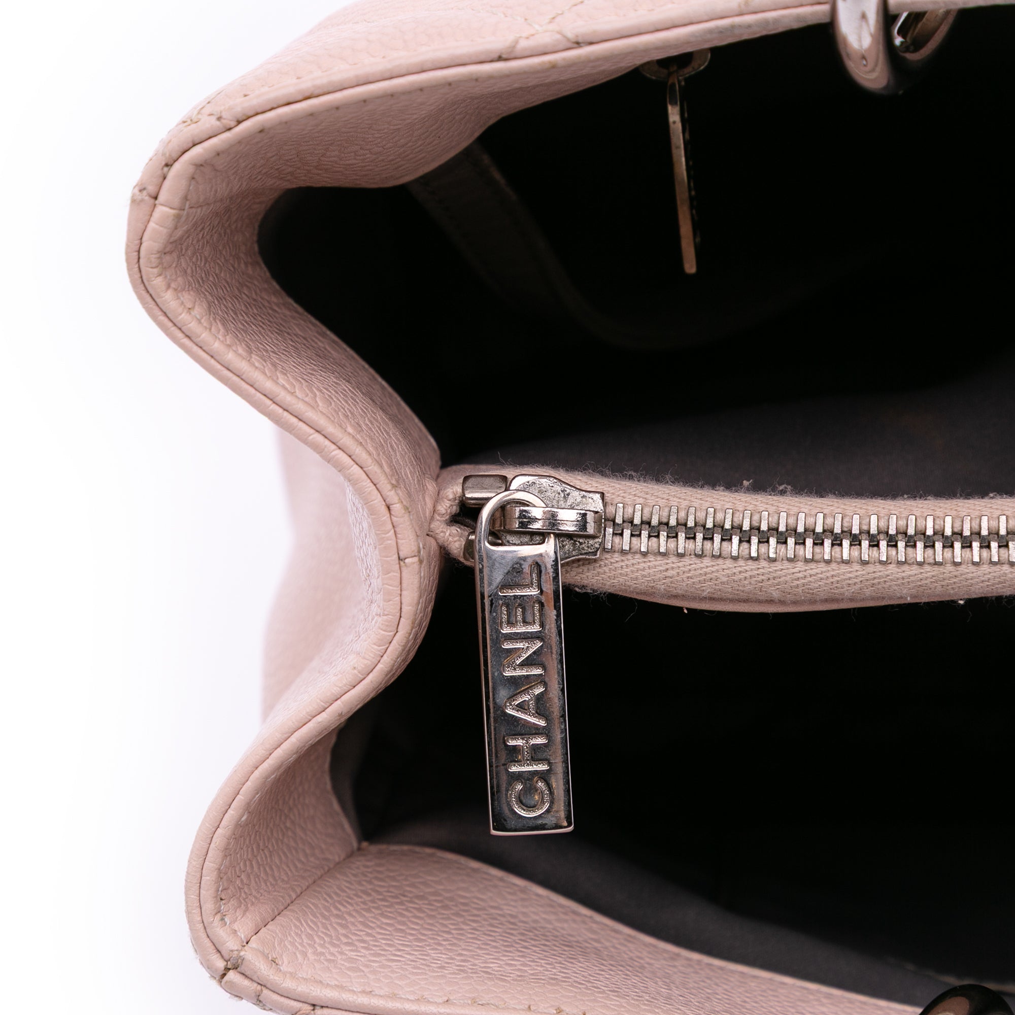 Chanel Caviar Grand Shopping Tote - image 7
