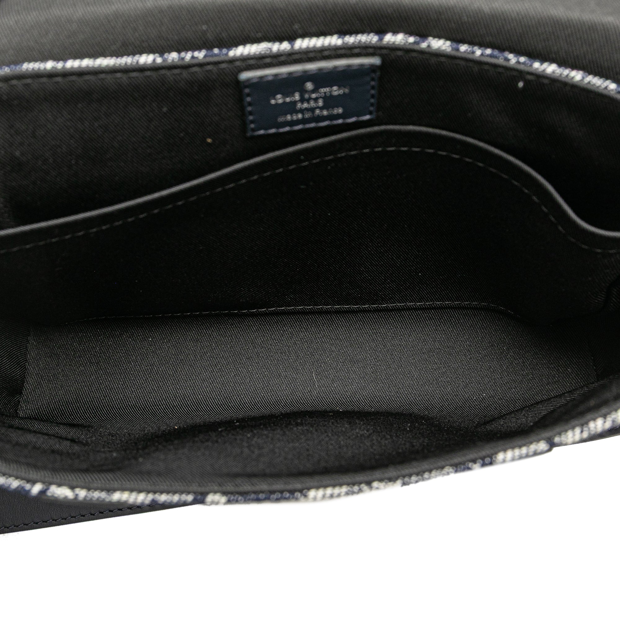 Louis Vuitton Monogram Tapestry Trunk Messenger - image 4