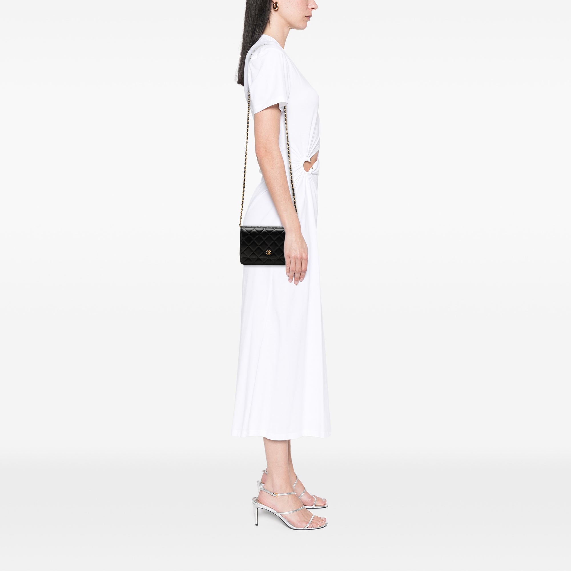 Chanel CC Quilted Lambskin Wallet On Chain - image 6