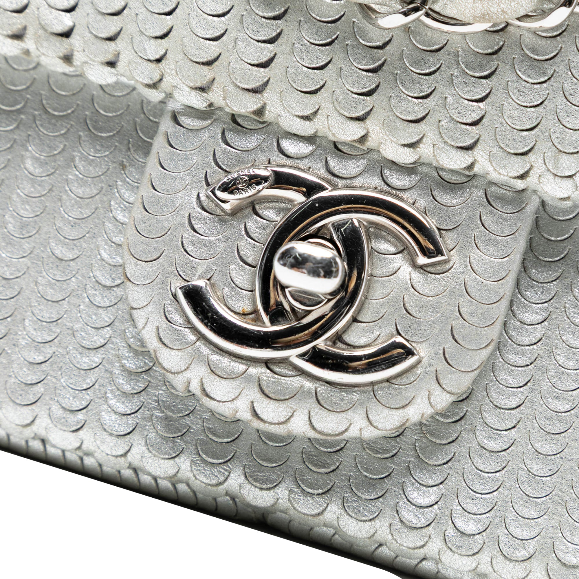 Chanel Small Metallic Lambskin Laser Cut Flap - image 6