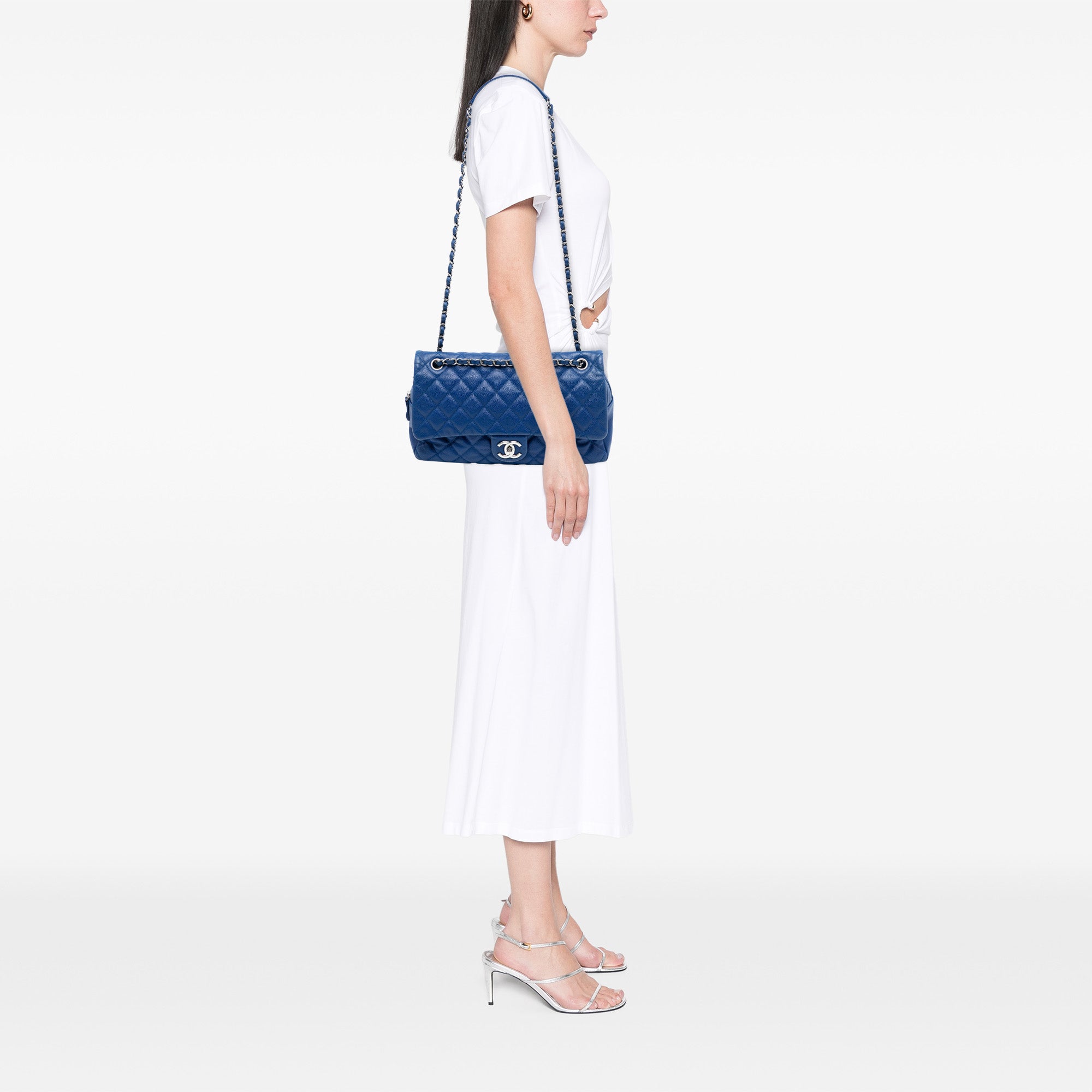 Chanel Jumbo Quilted Caviar Easy Flap - image 7