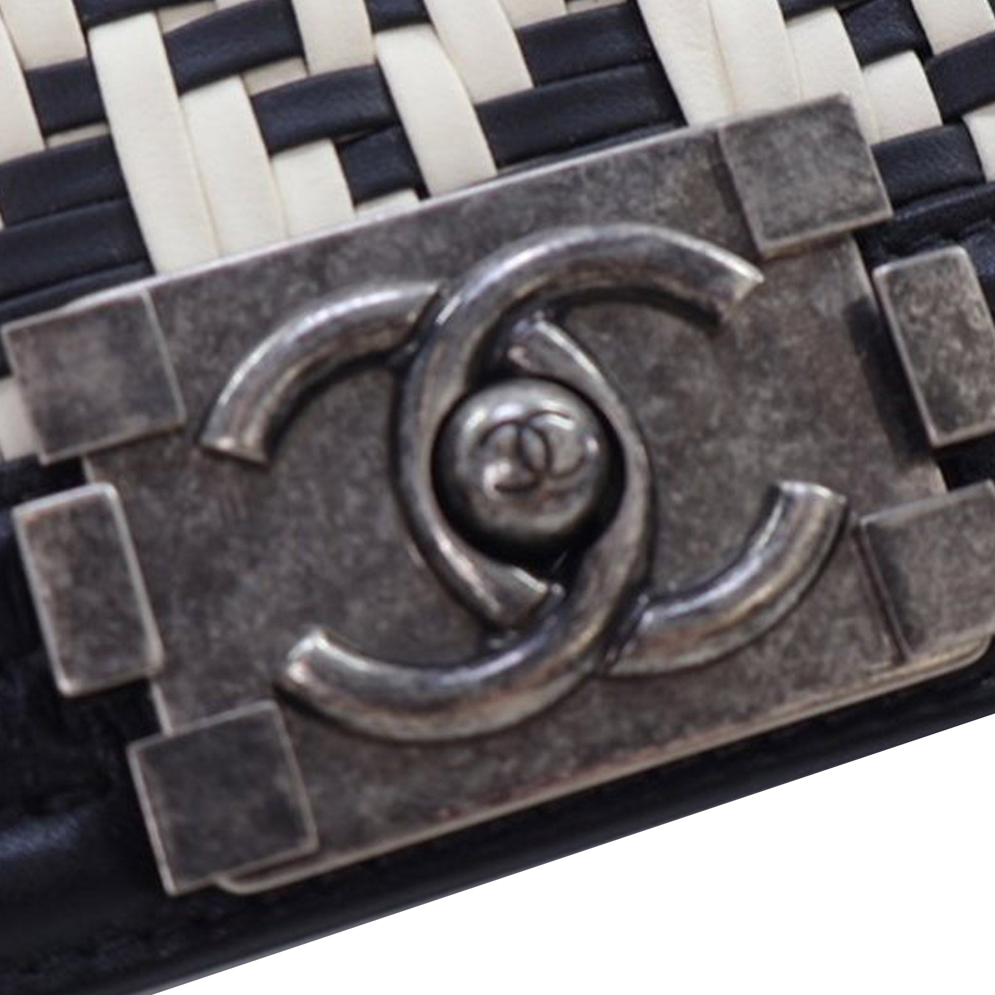 Chanel Old Medium Bicolor Woven Calfskin Boy Flap - image 10