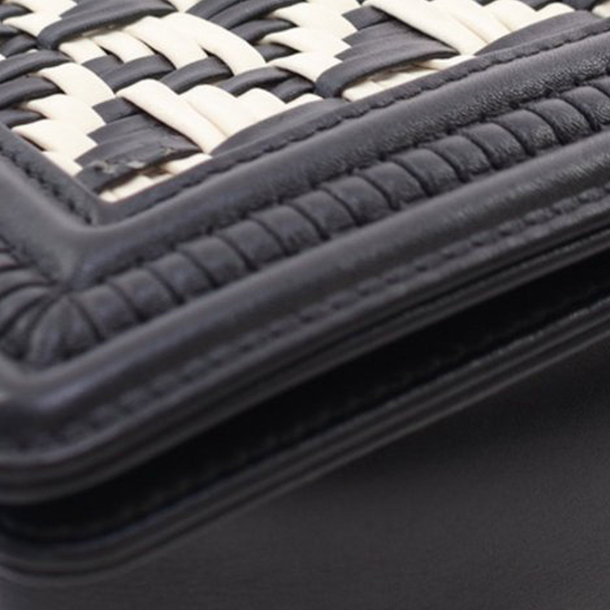 Chanel Old Medium Bicolor Woven Calfskin Boy Flap - image 12