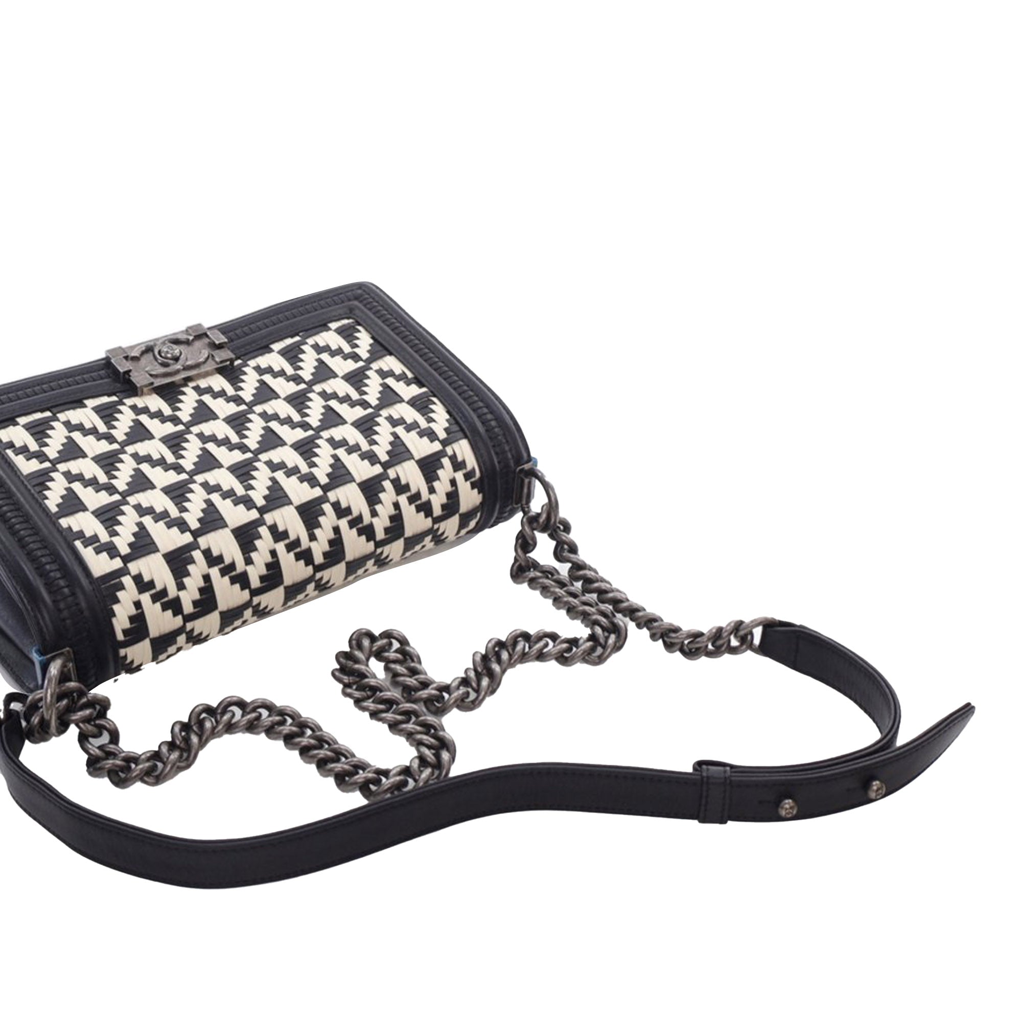 Chanel Old Medium Bicolor Woven Calfskin Boy Flap - image 14
