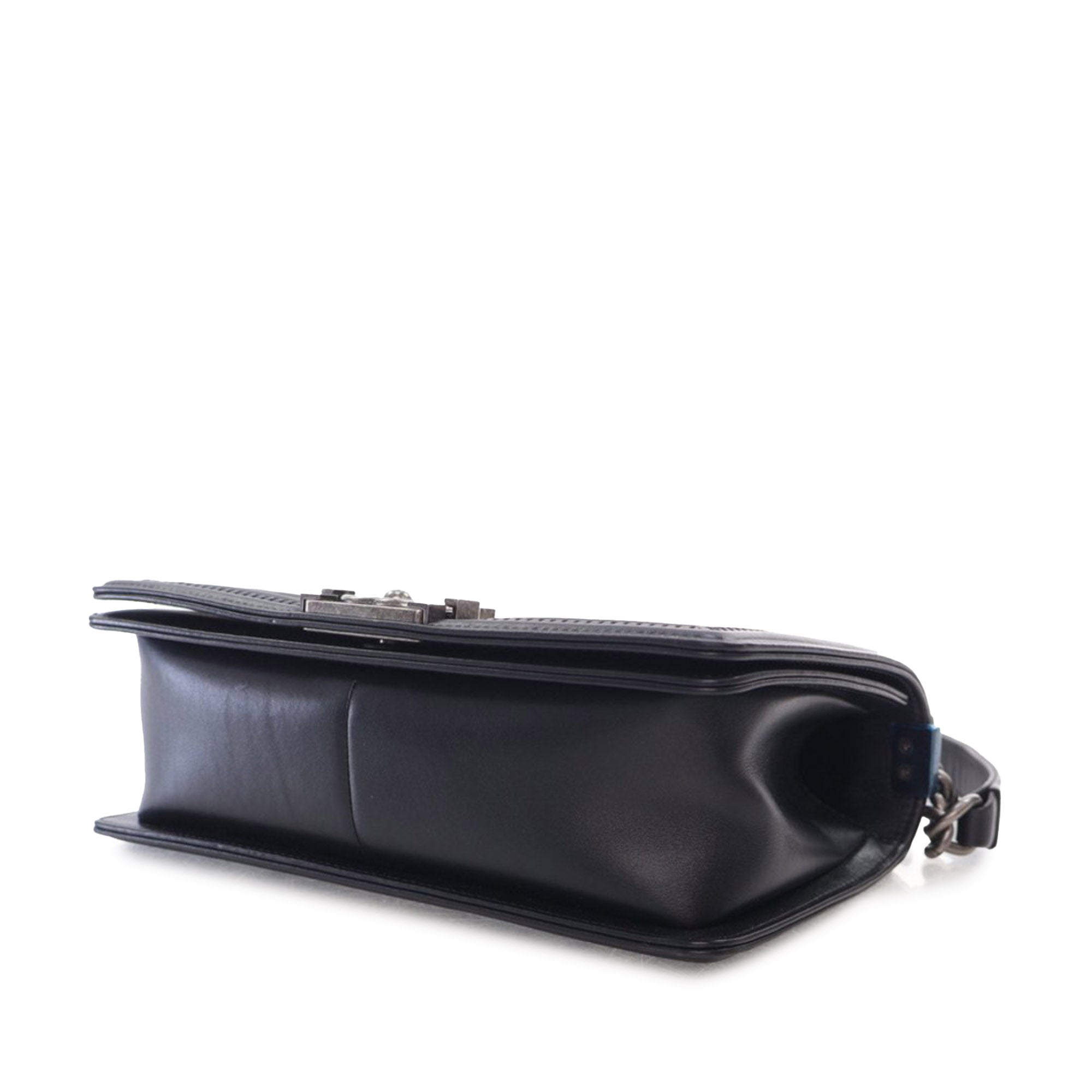Chanel Old Medium Bicolor Woven Calfskin Boy Flap - image 6