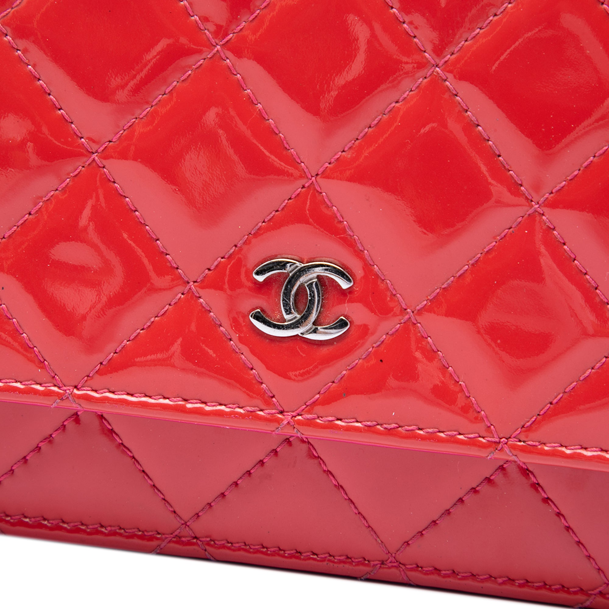 Chanel Bicolor Classic Patent Wallet On Chain - image 5
