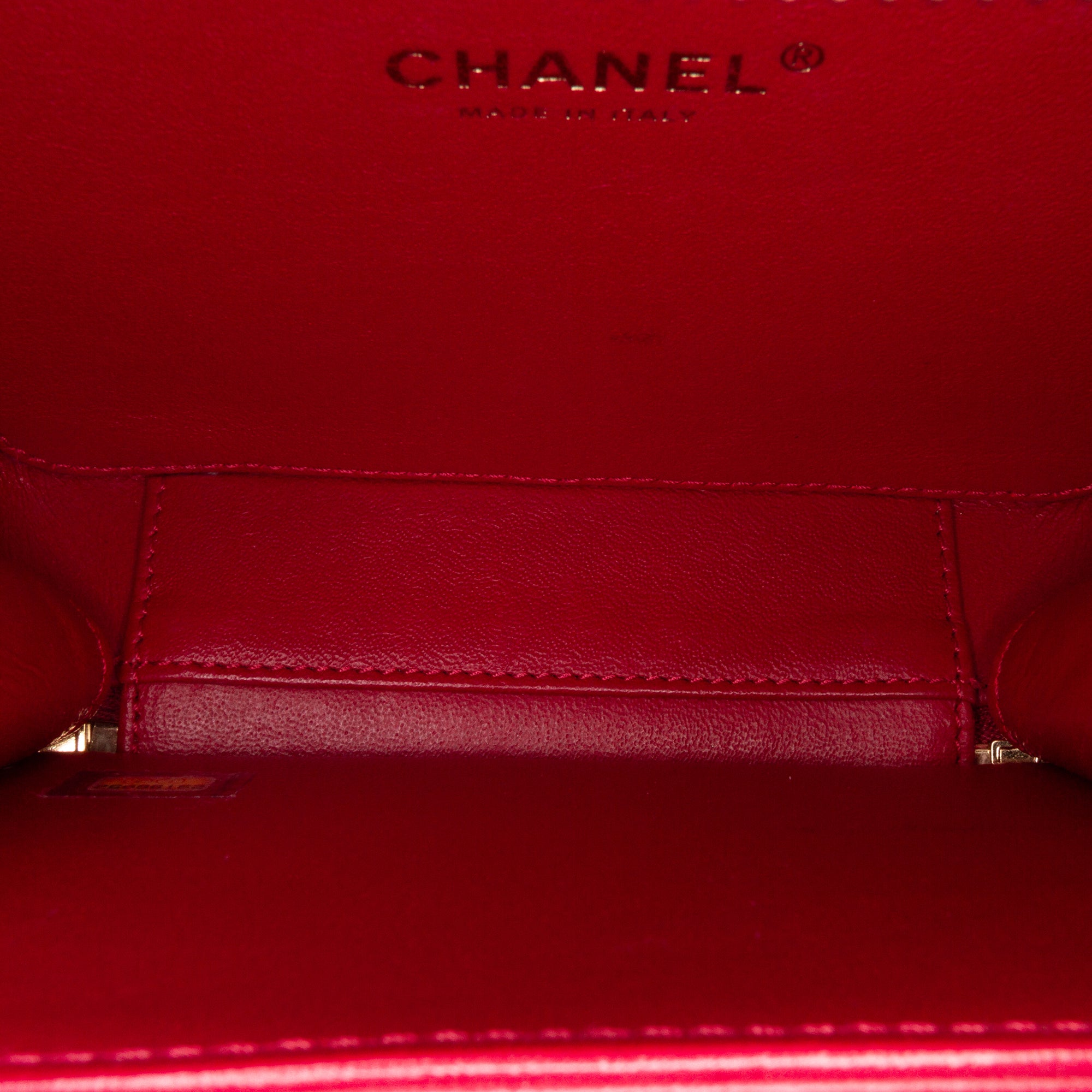 Chanel Small Caviar Filigree Vanity Case - image 6