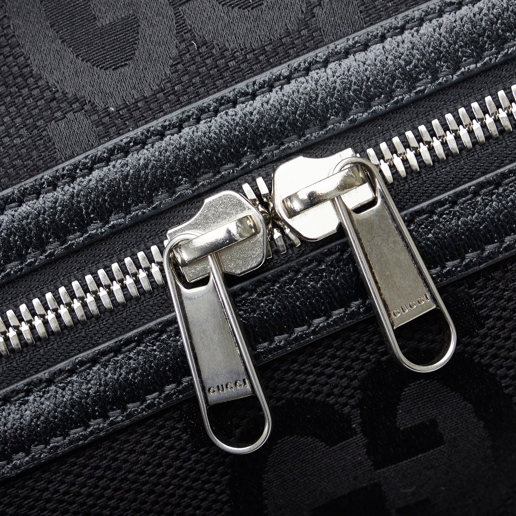 Gucci Small Jumbo GG Canvas Duffle Bag - image 9