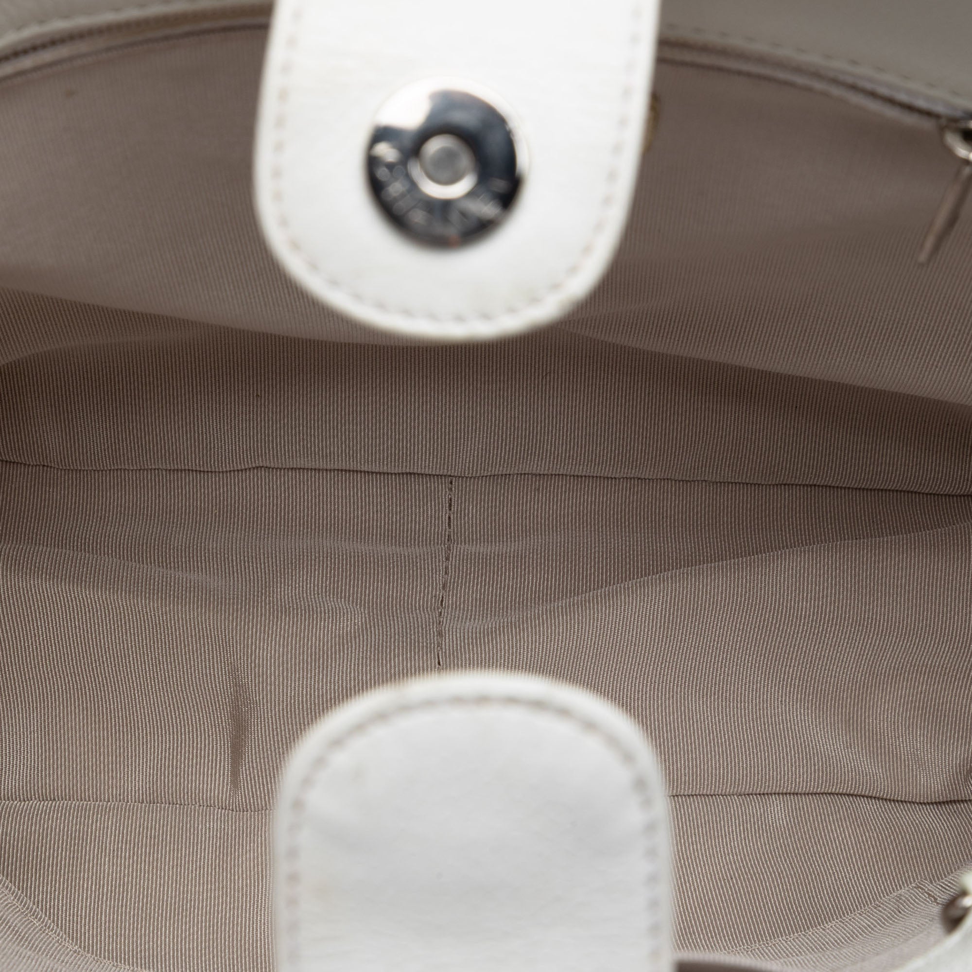 Chanel Caviar Petite Shopping Tote - image 4