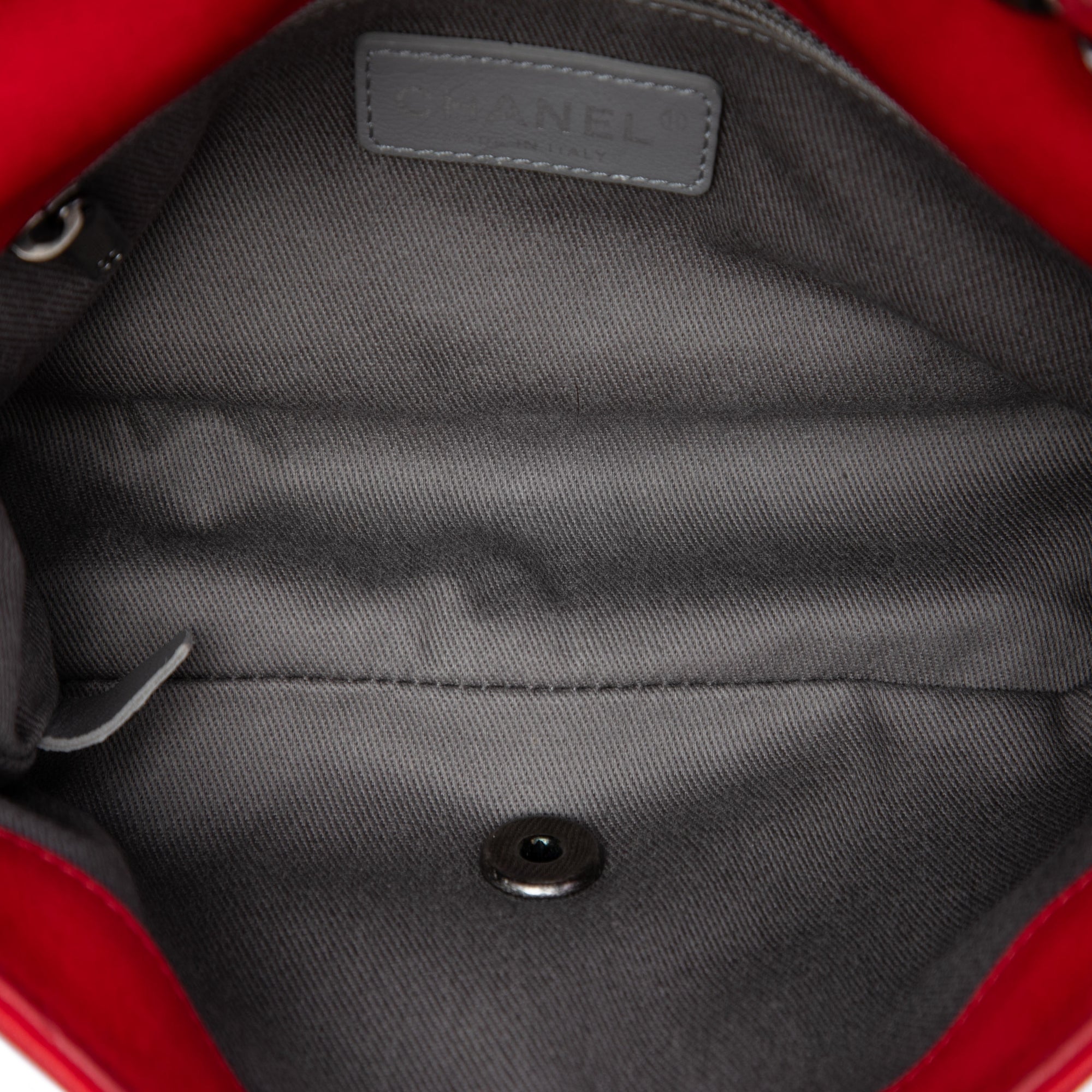 Chanel Iridescent Calfskin Diamond Stitch Flap - image 4
