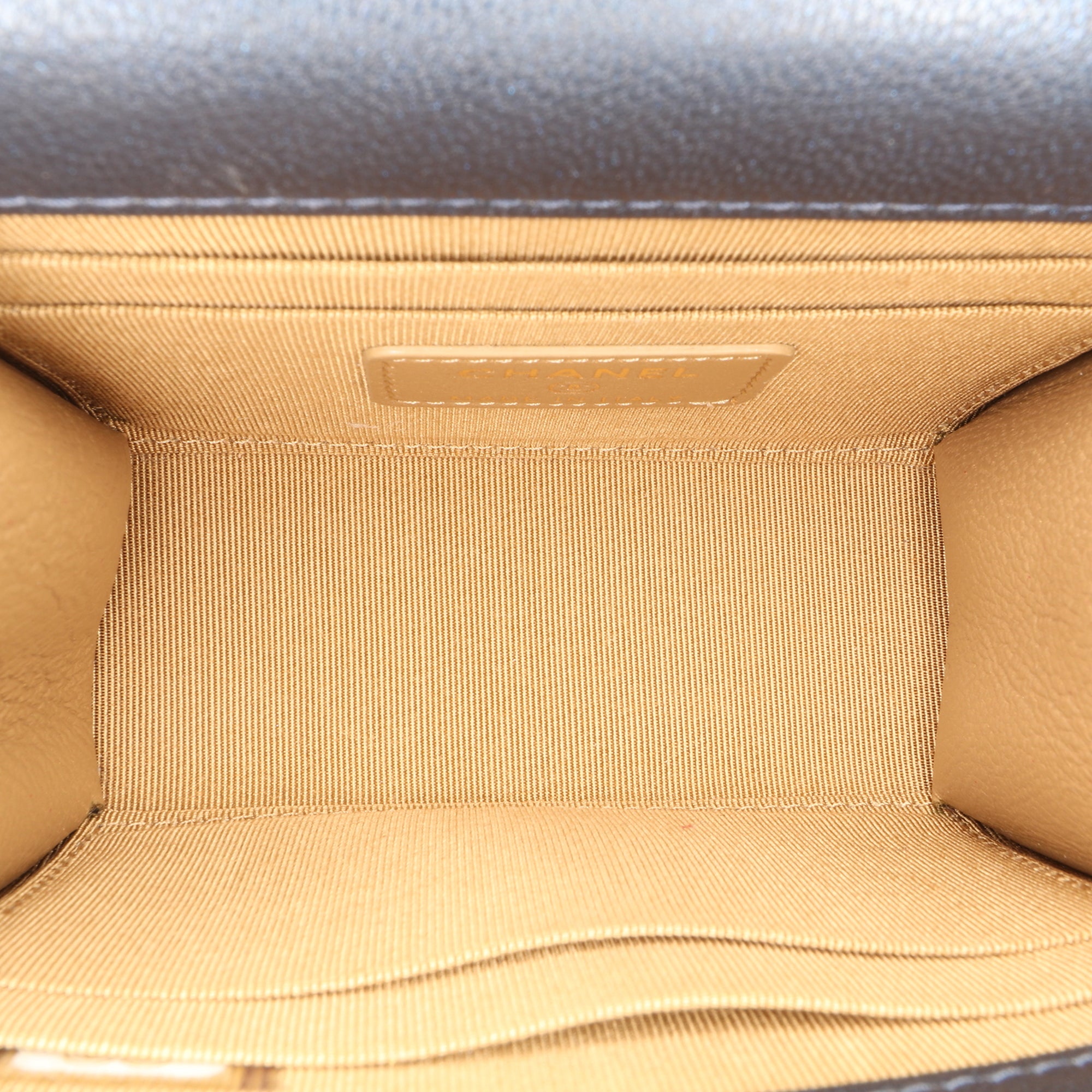 Chanel Mini Goatskin Chic Pearls Clutch On Chain - image 4