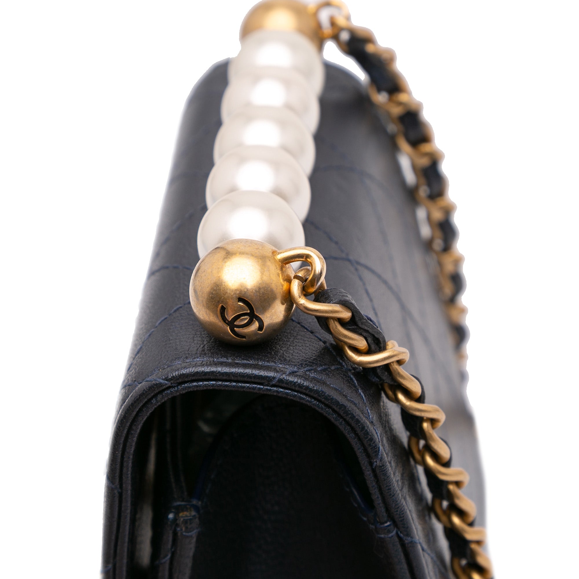 Chanel Mini Goatskin Chic Pearls Clutch On Chain - image 9