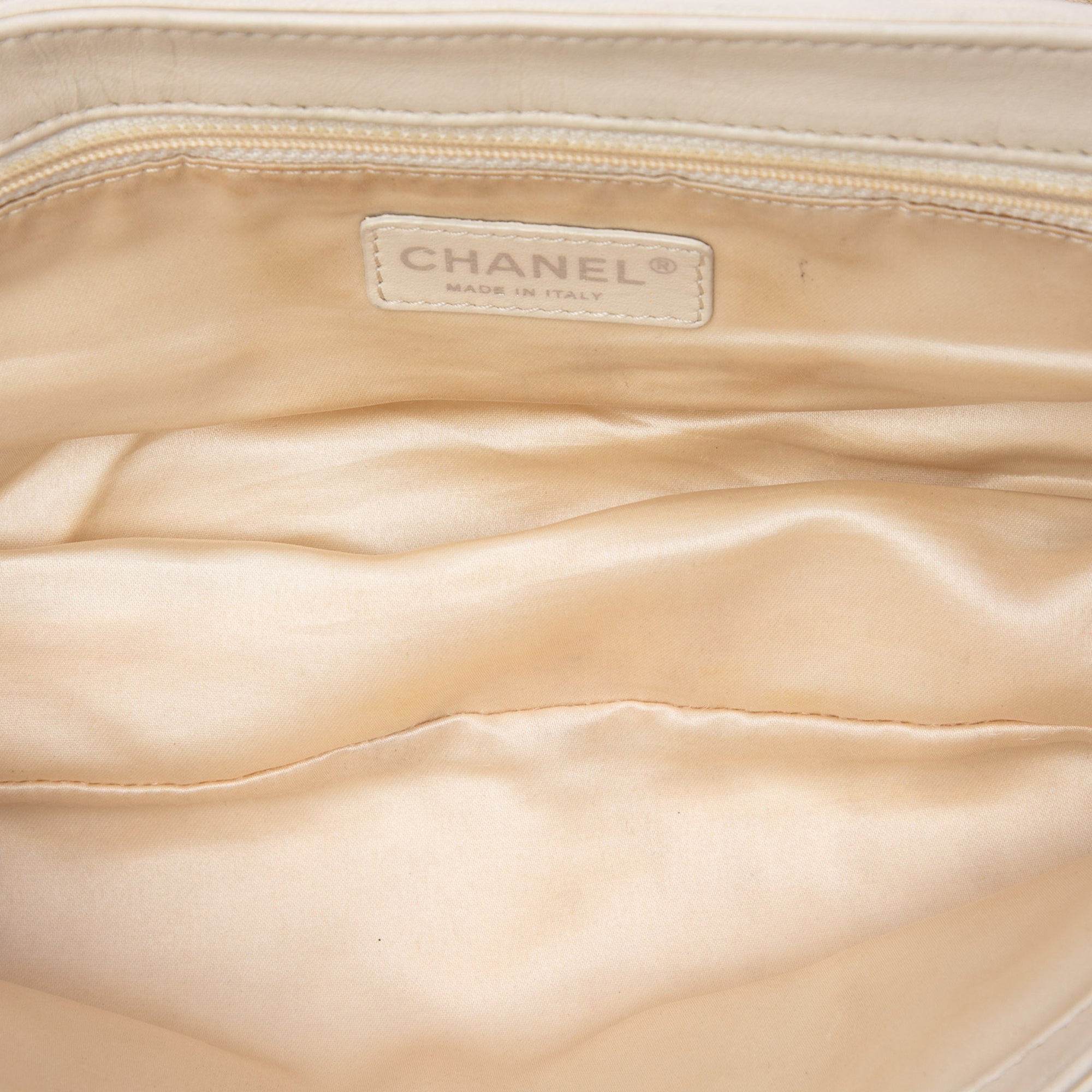 Chanel Quilted Lambskin East West Mademoiselle Flap - image 4