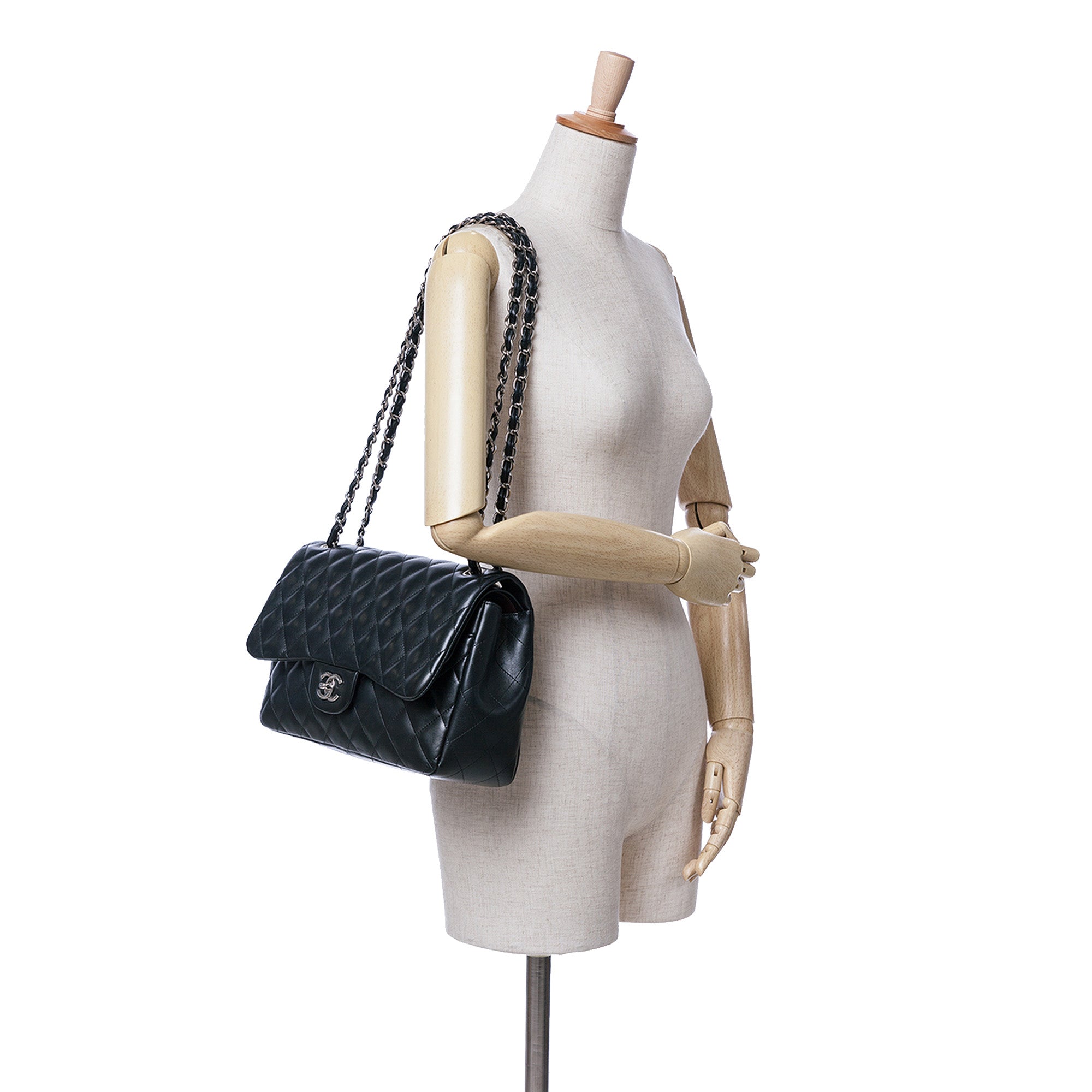 Chanel Jumbo Classic Lambskin Double Flap - image 11