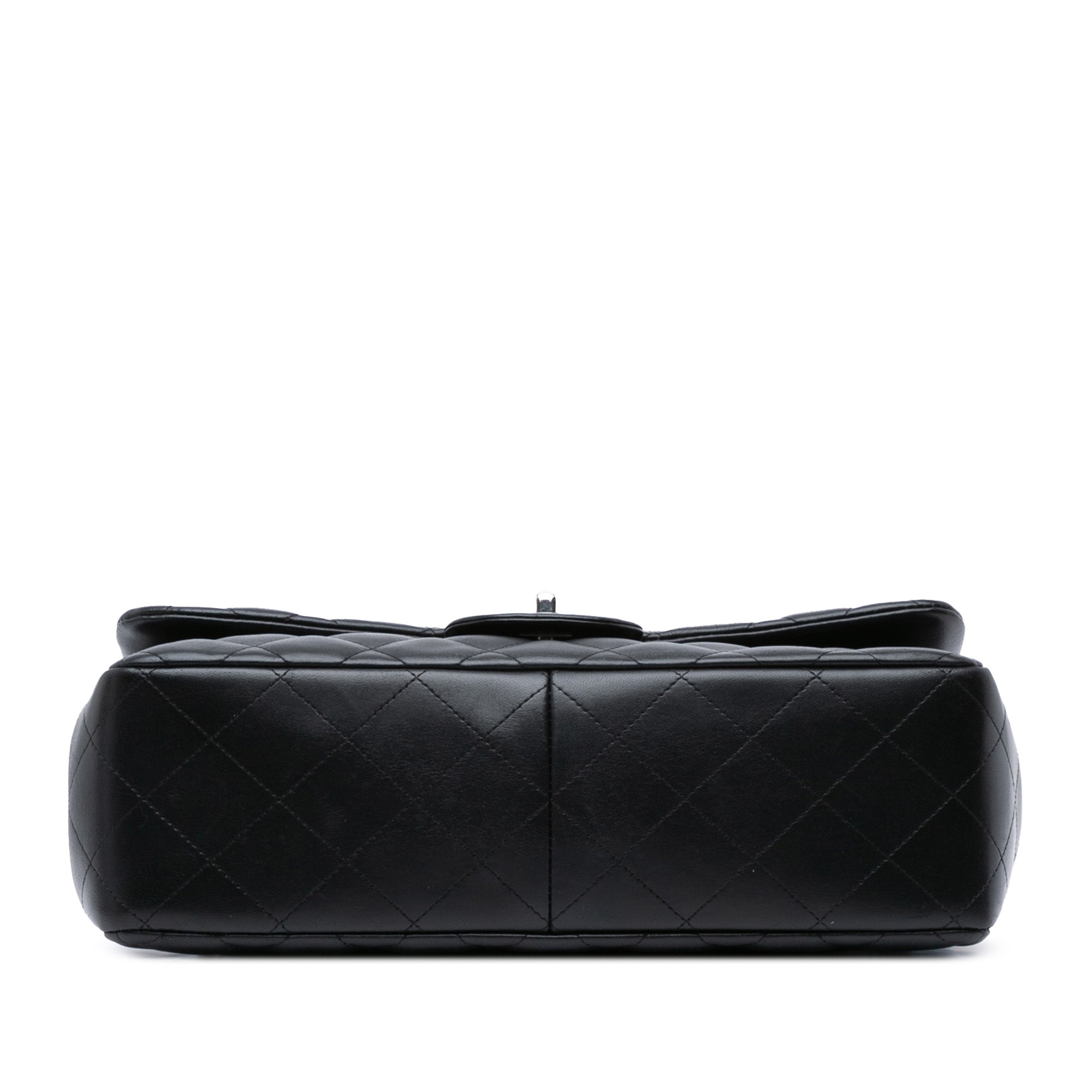 Chanel Jumbo Classic Lambskin Double Flap - image 3