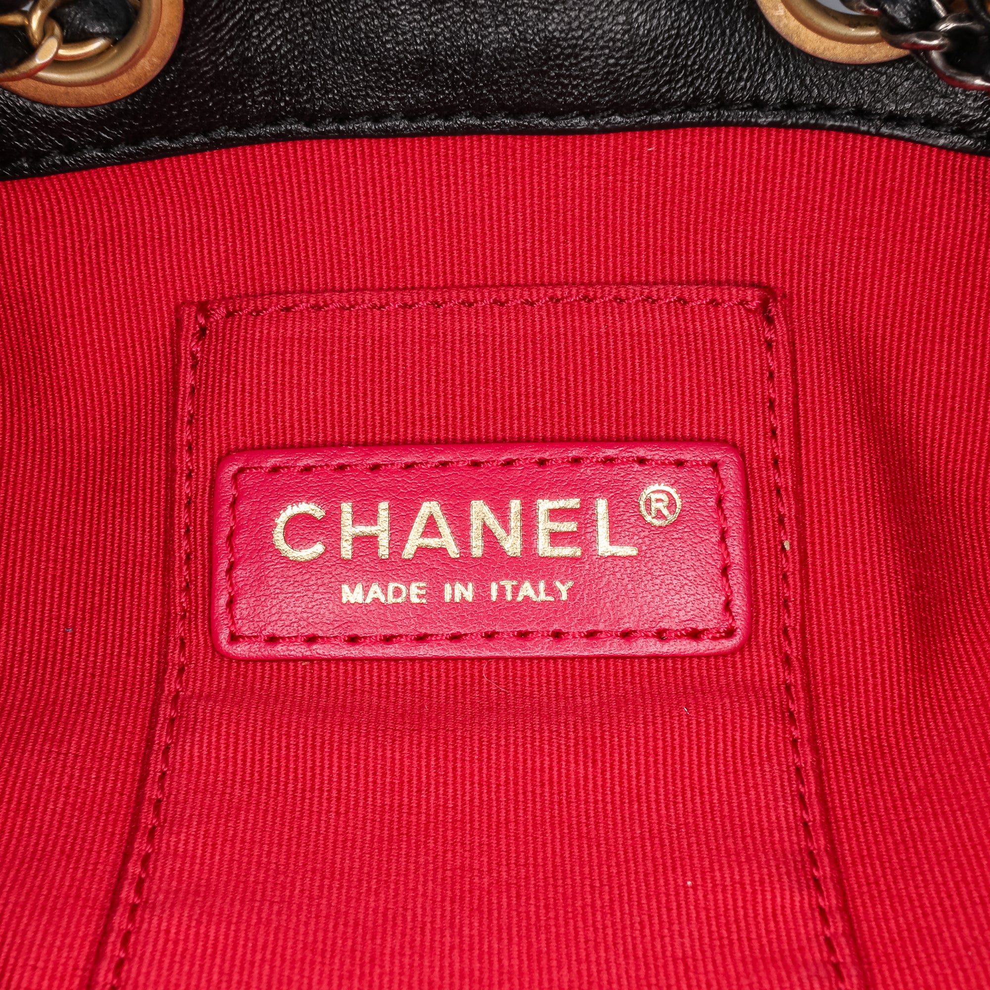 Chanel CC Quilted Lambskin Chain Drawstring Bucket Bag - image 5