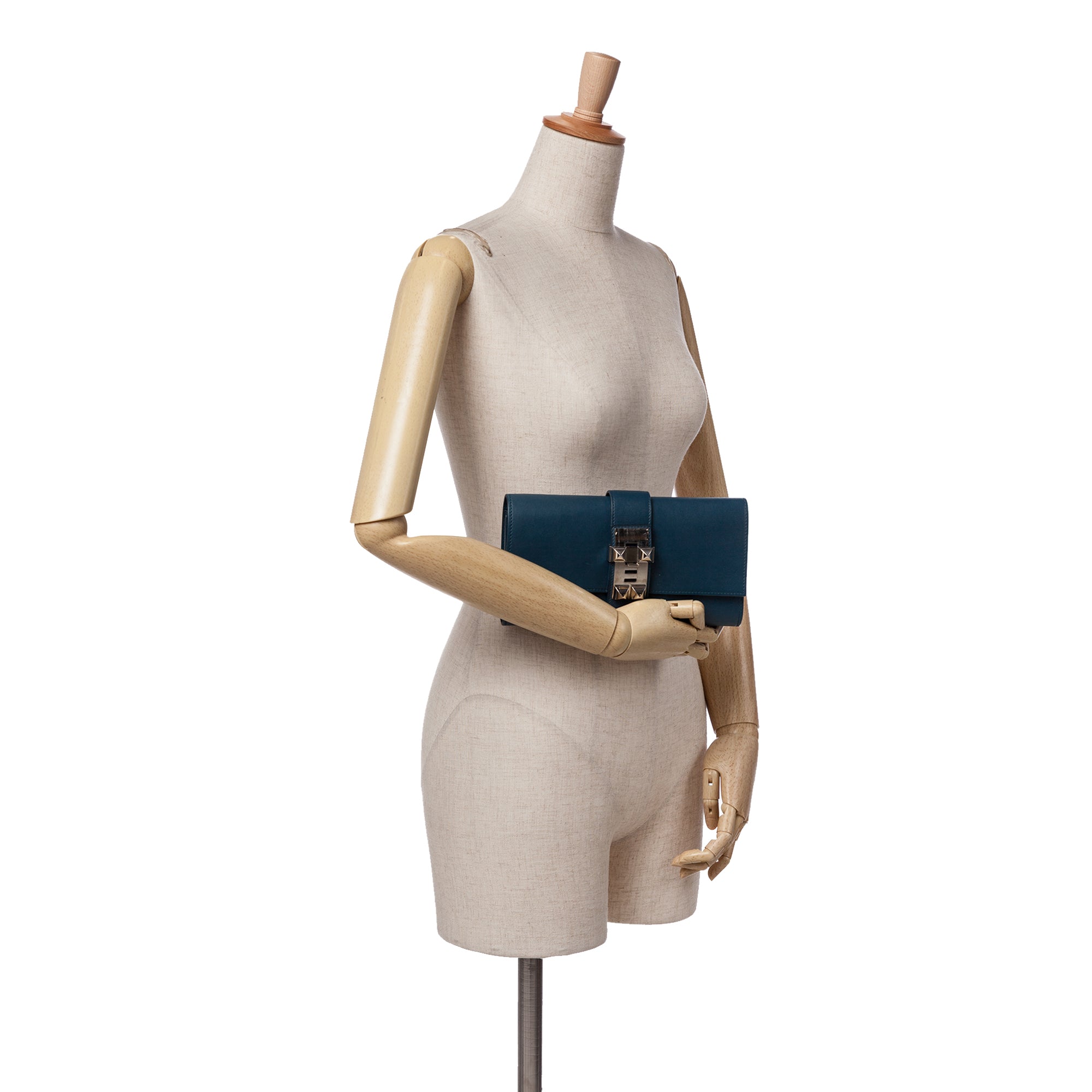 Hermès Tadelakt Medor Clutch 23 - image 10
