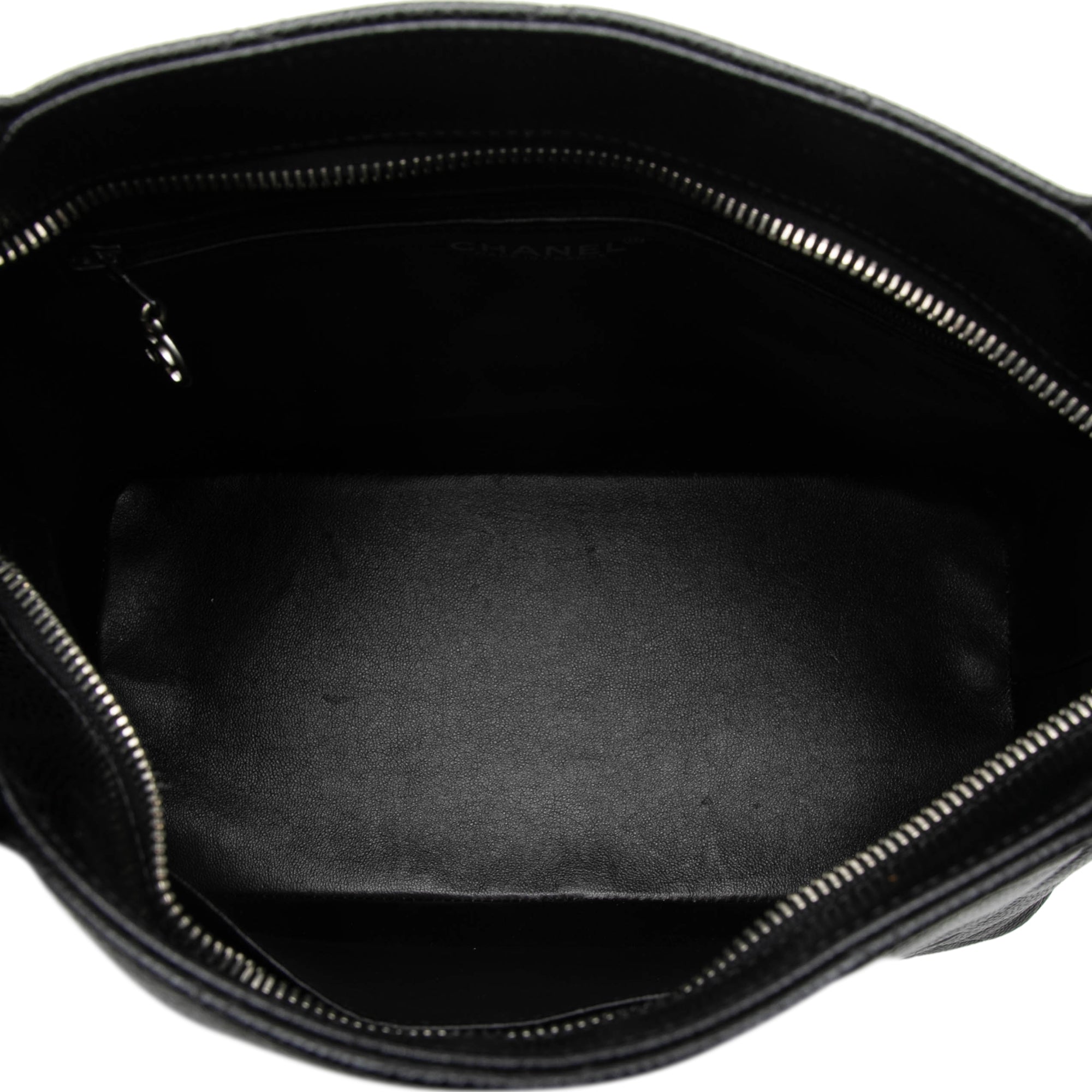Chanel Caviar Medallion Tote - image 4