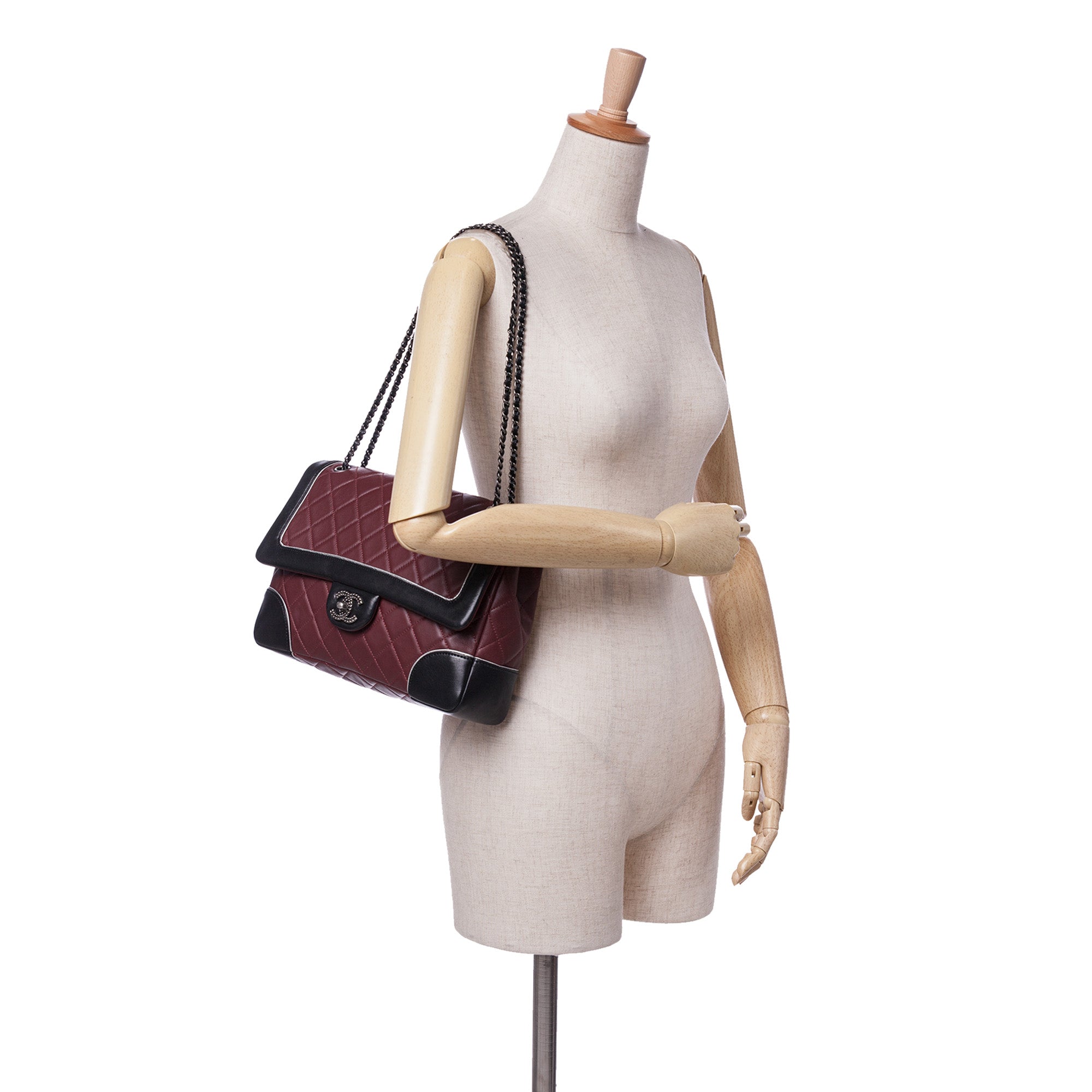 Chanel Paris-Salzburg Jumbo Bicolor Quilted Lambskin Tyrolean Flap - image 11