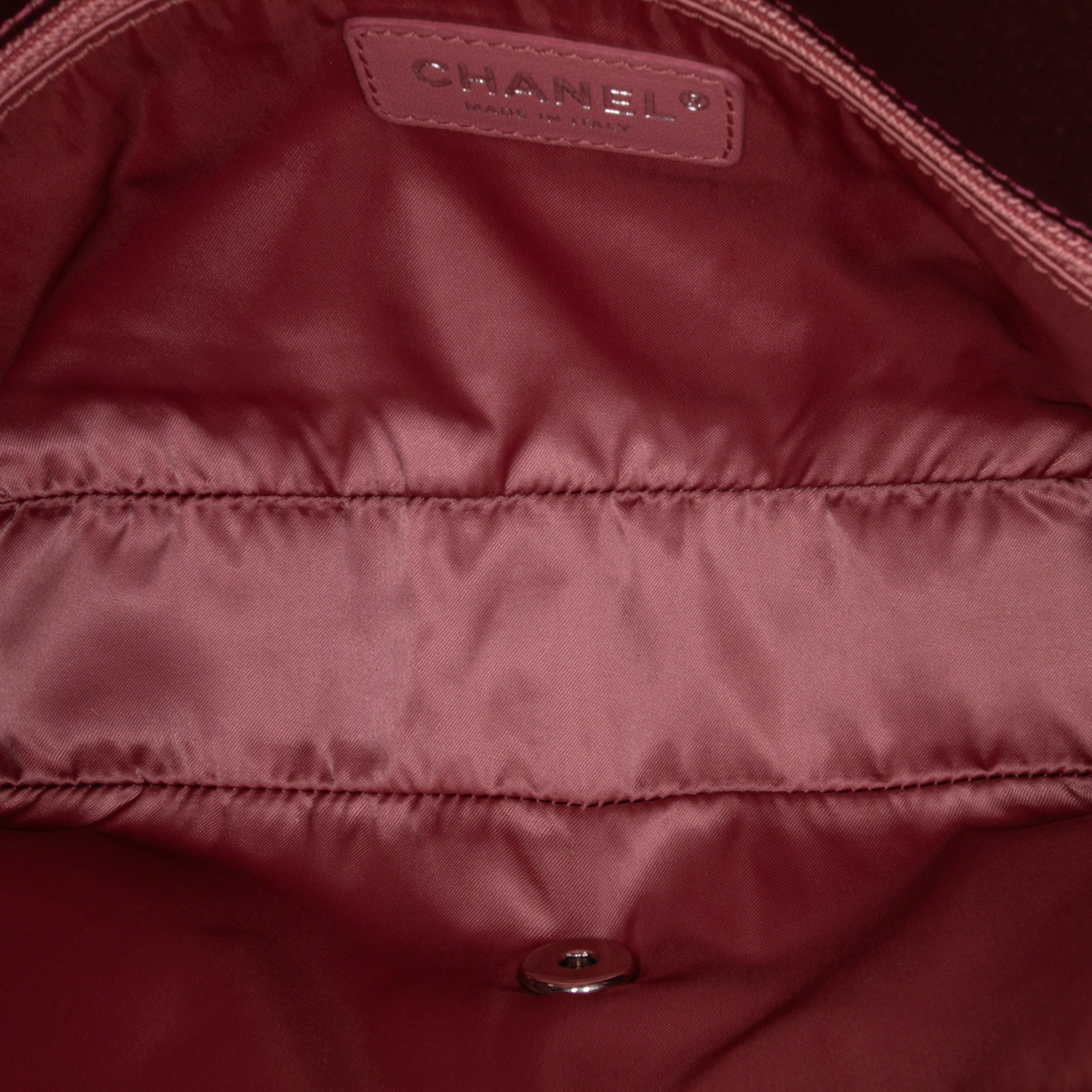 Chanel Medium Quilted Metallic Knit Pluto Glitter Flap - image 4