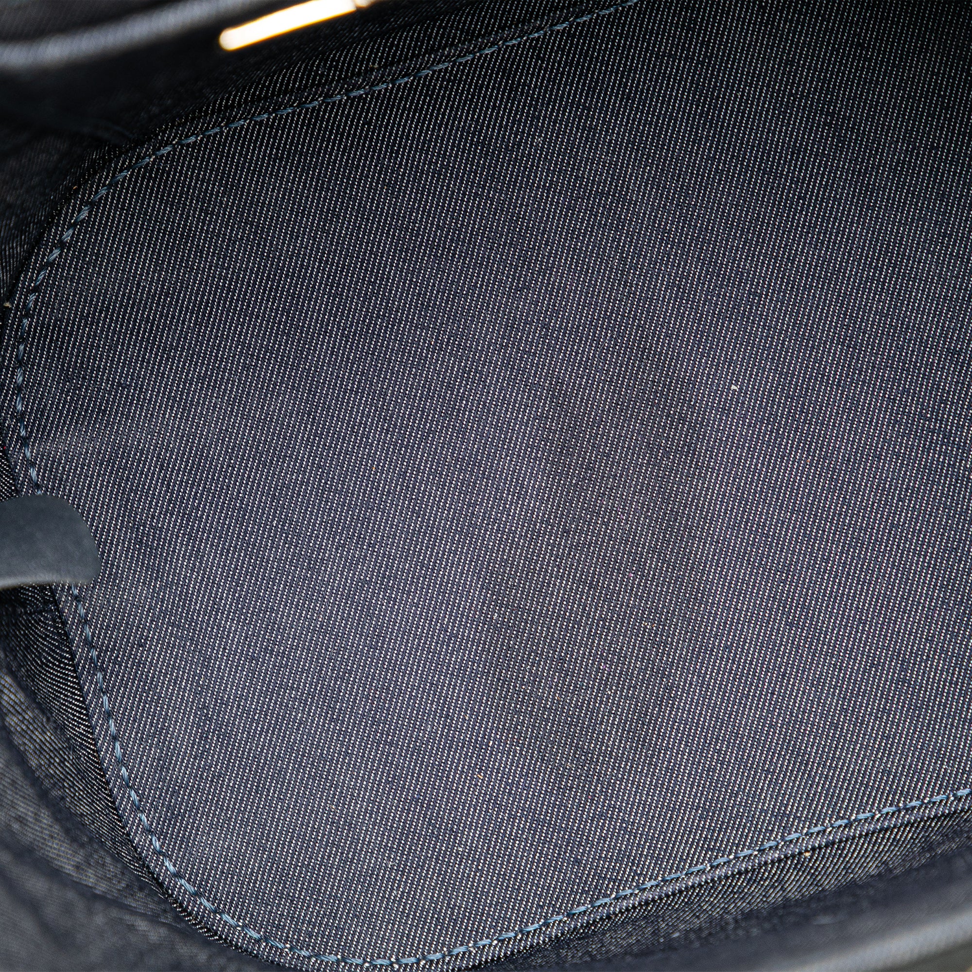 Chanel CC Lambskin Vanity Case - image 7
