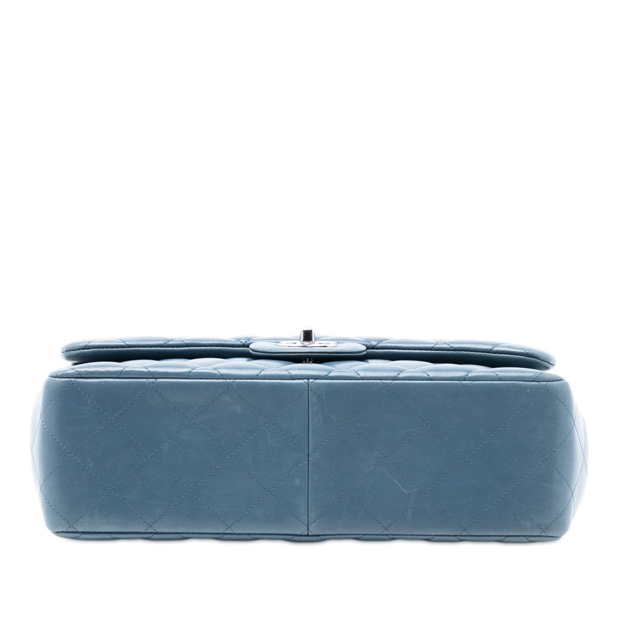 Chanel Jumbo Classic Lambskin Double Flap - image 3